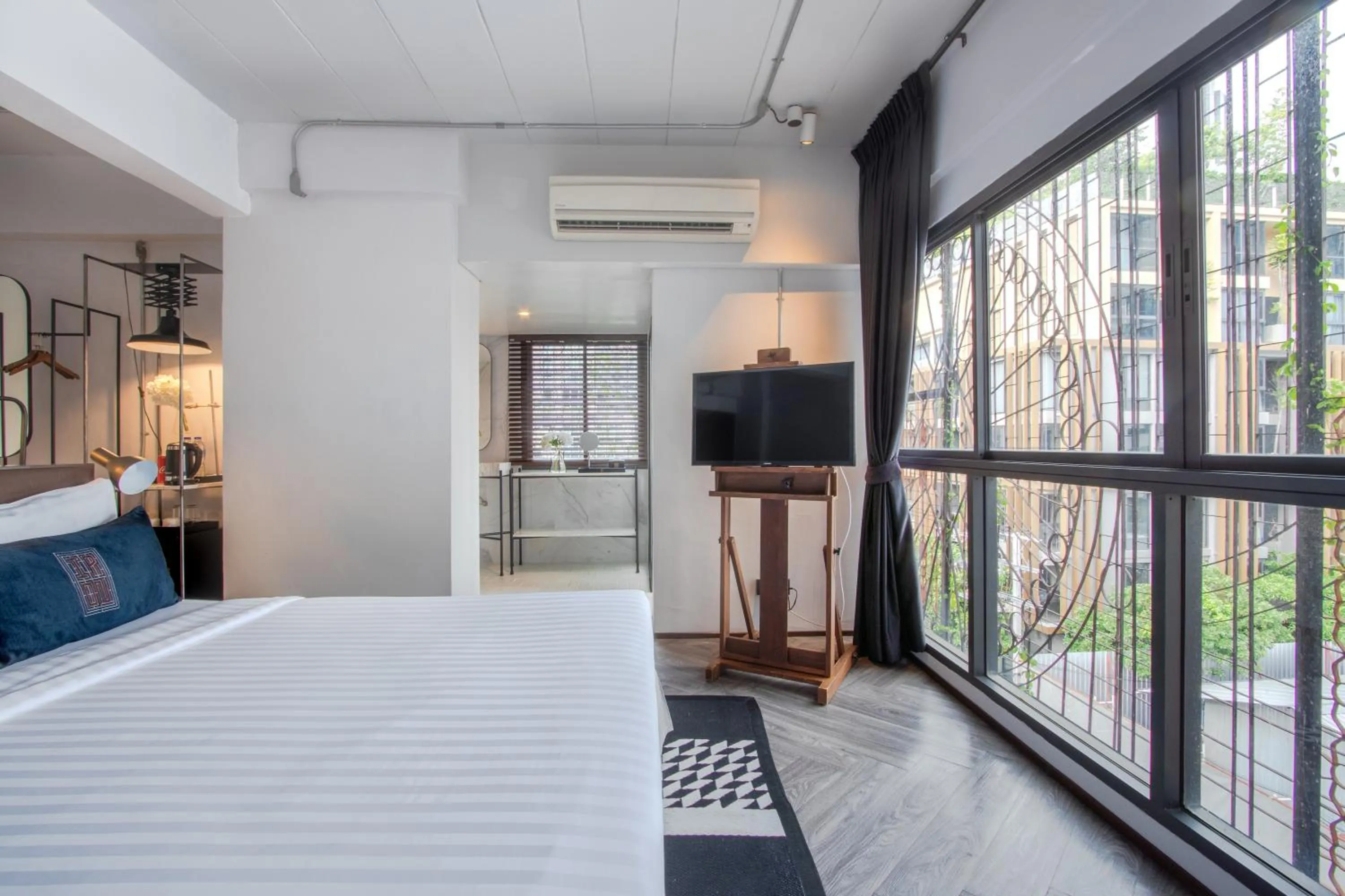 TV and multimedia, Bed in IR-ON Hotel