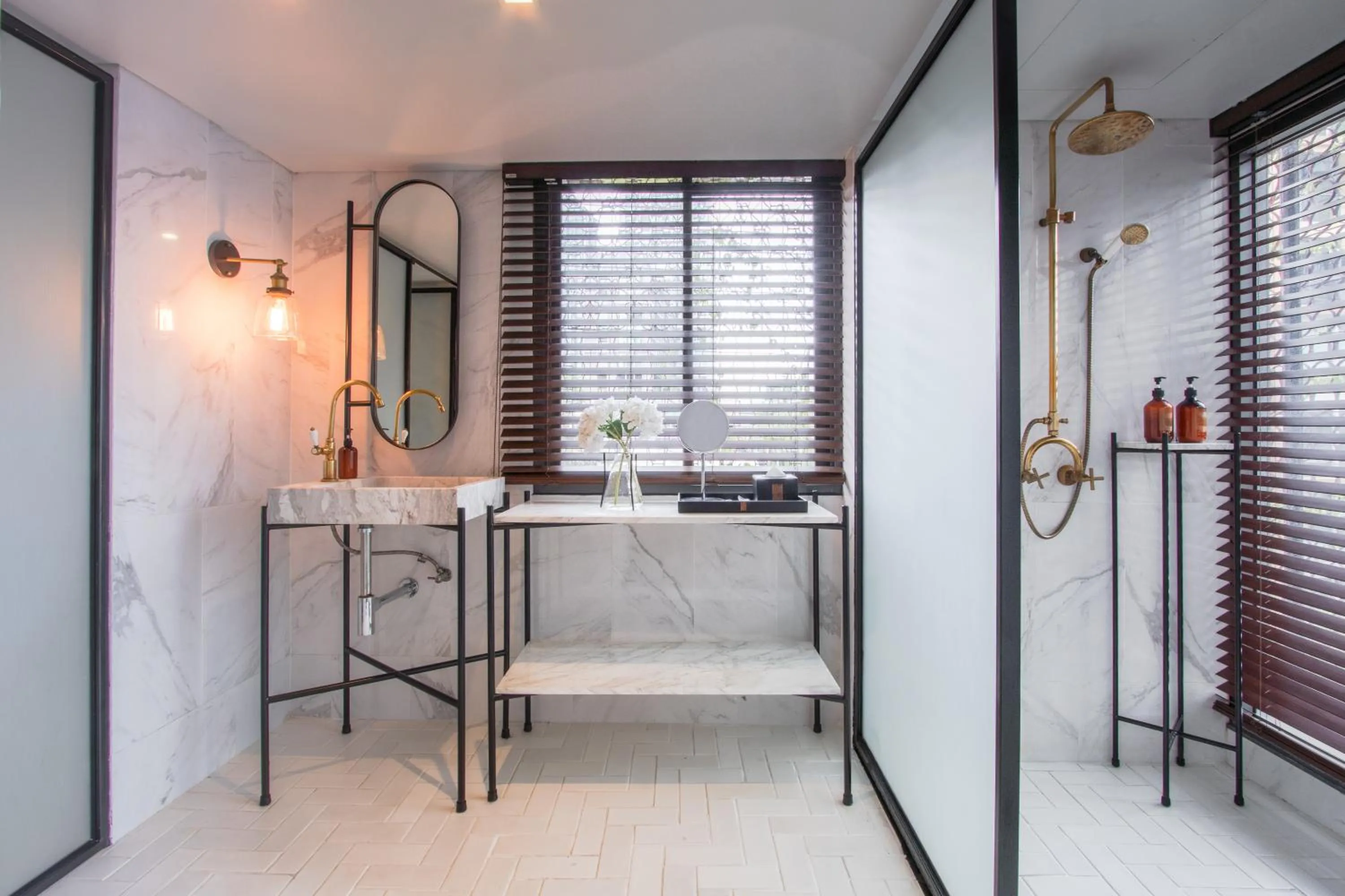 Bathroom in IR-ON Hotel