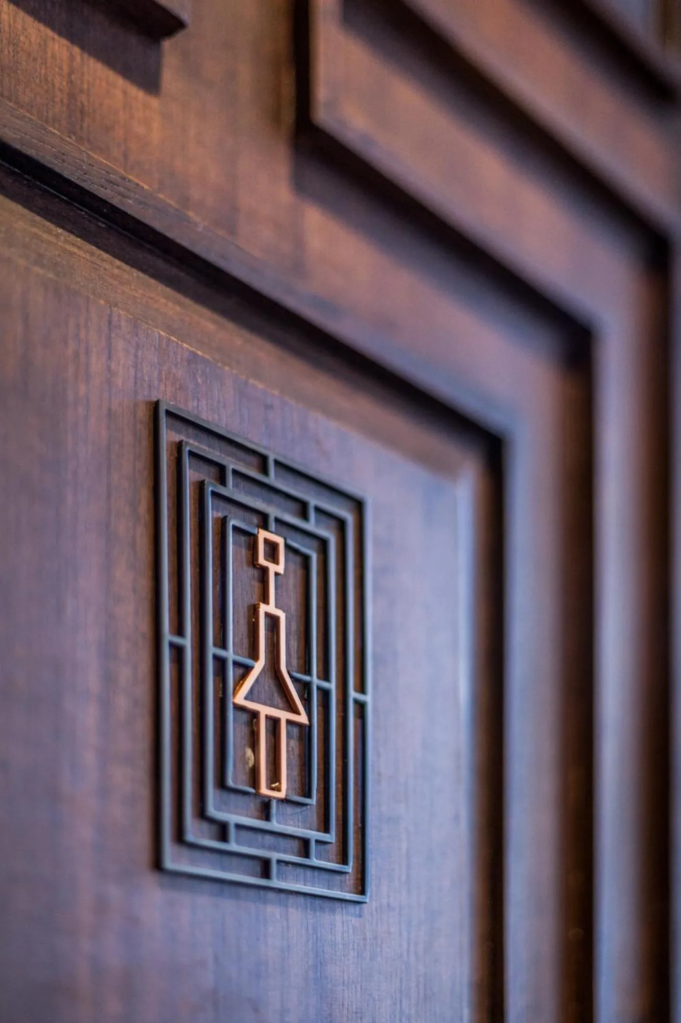 Logo/Certificate/Sign in IR-ON Hotel