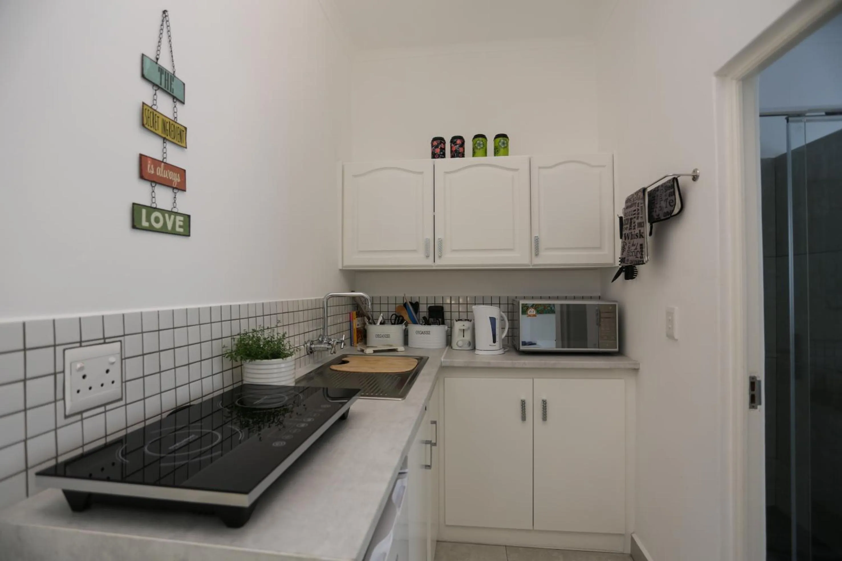 Kitchen or kitchenette in Waterland Lodge