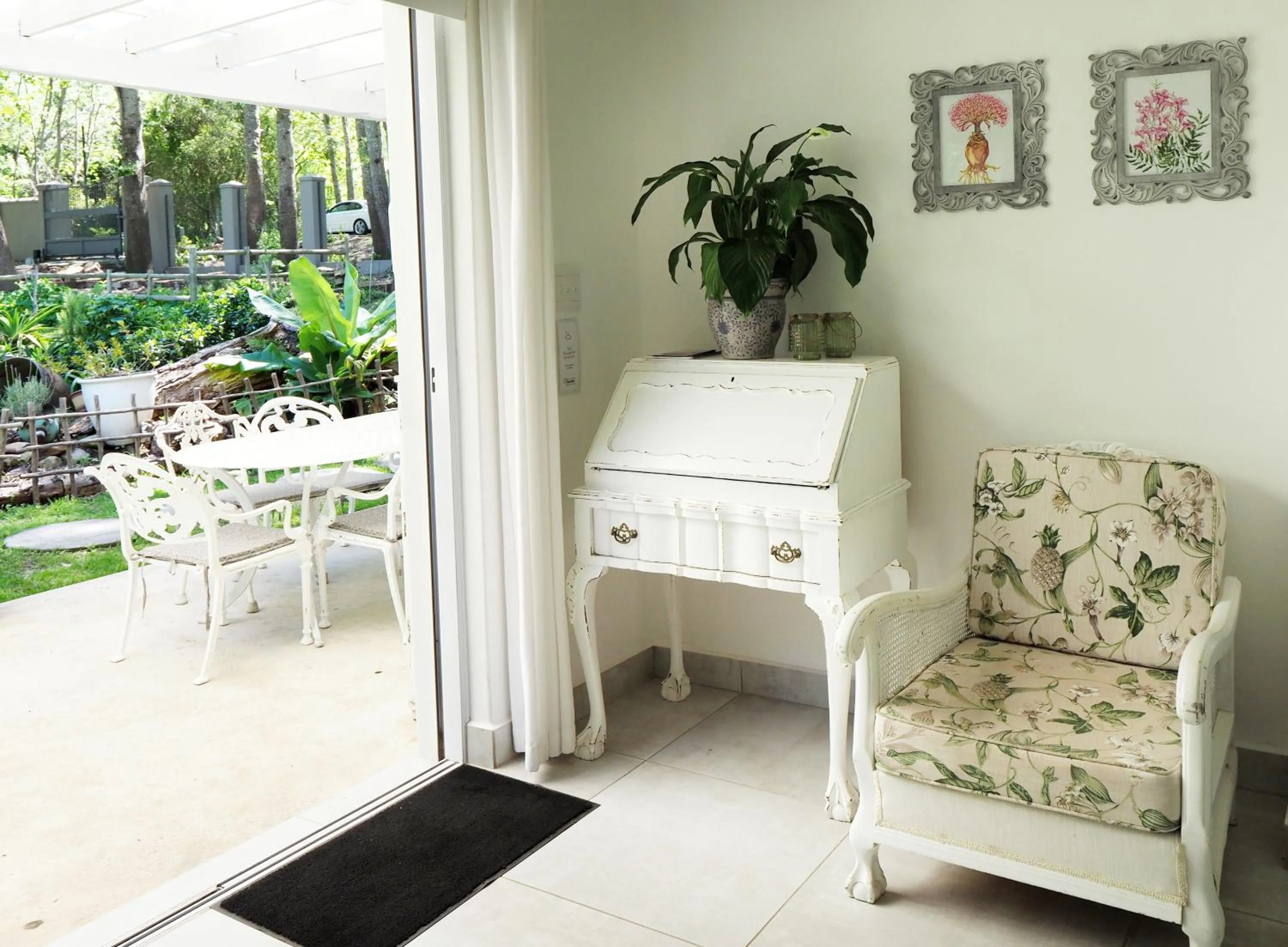 Patio in Waterland Lodge