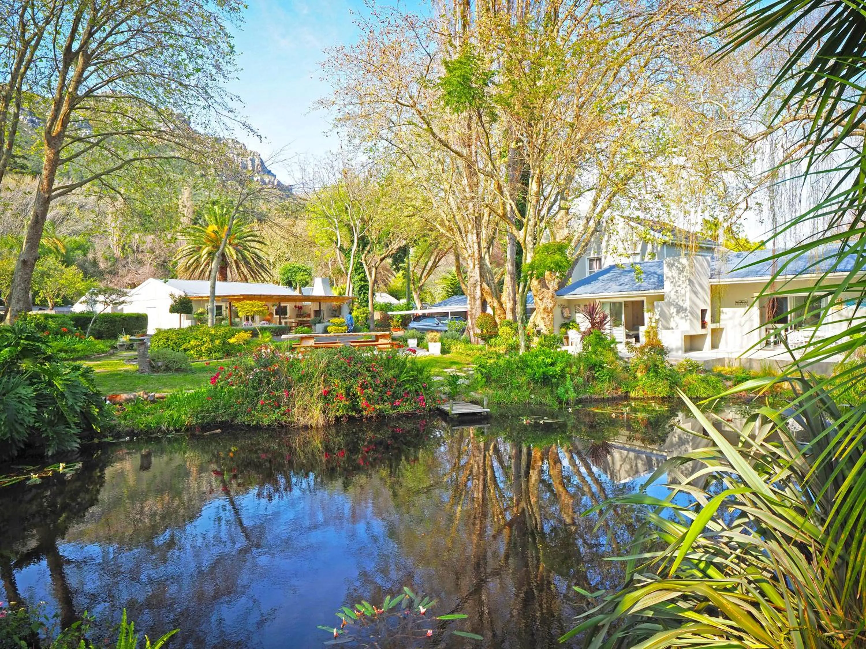 Garden view in Waterland Lodge
