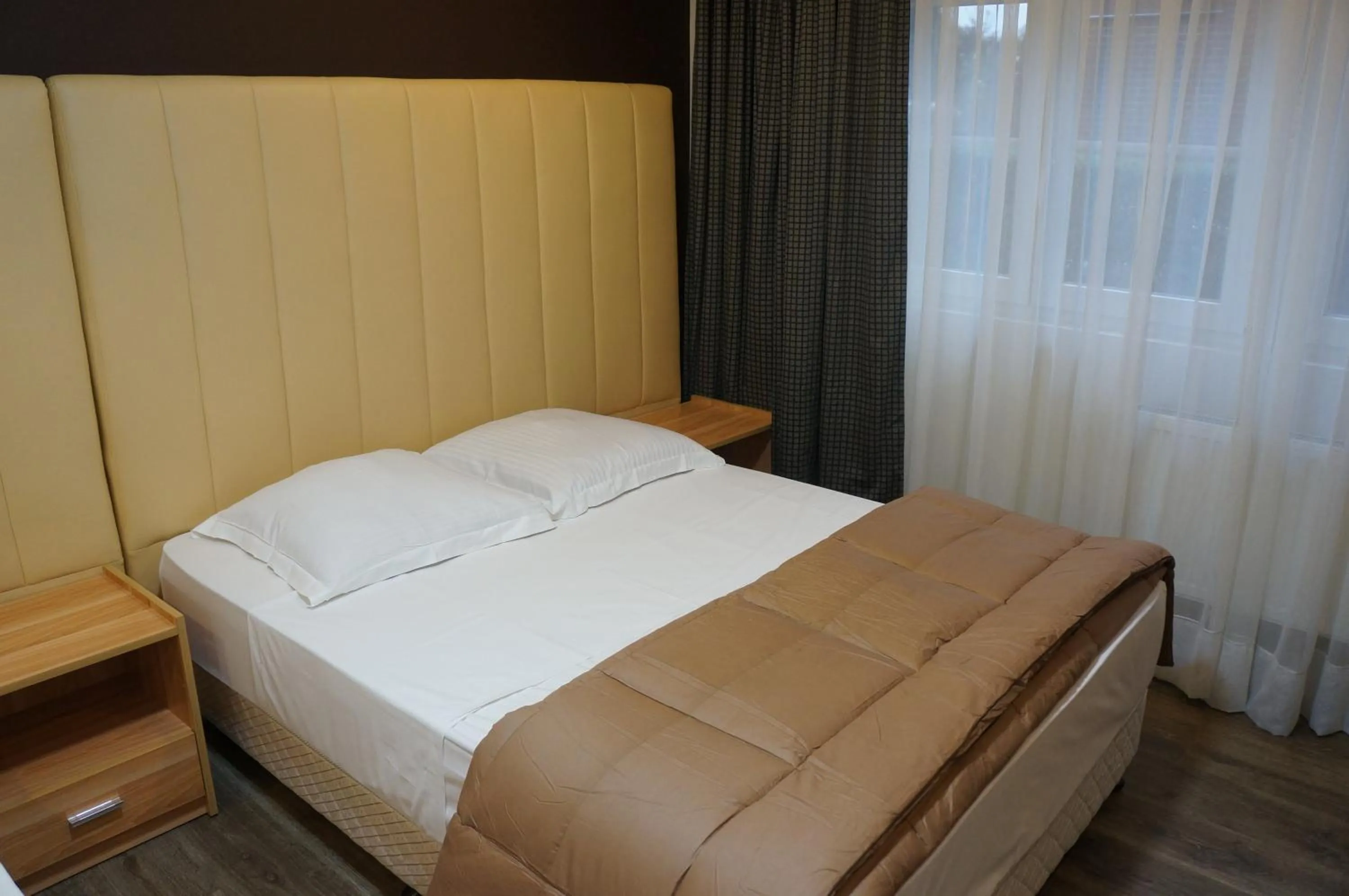 Bed in Hotel Evergreen