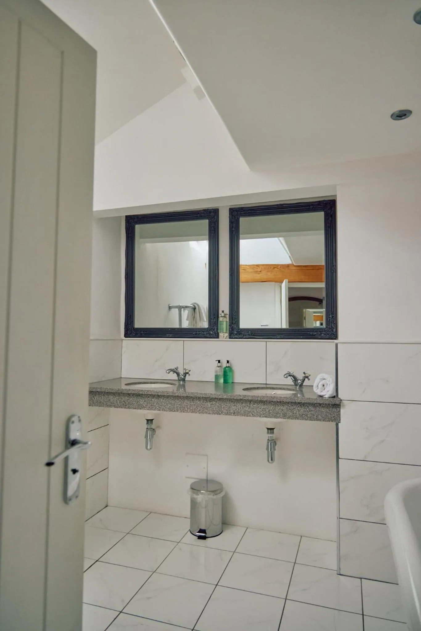 Bathroom in The Pennine Inn