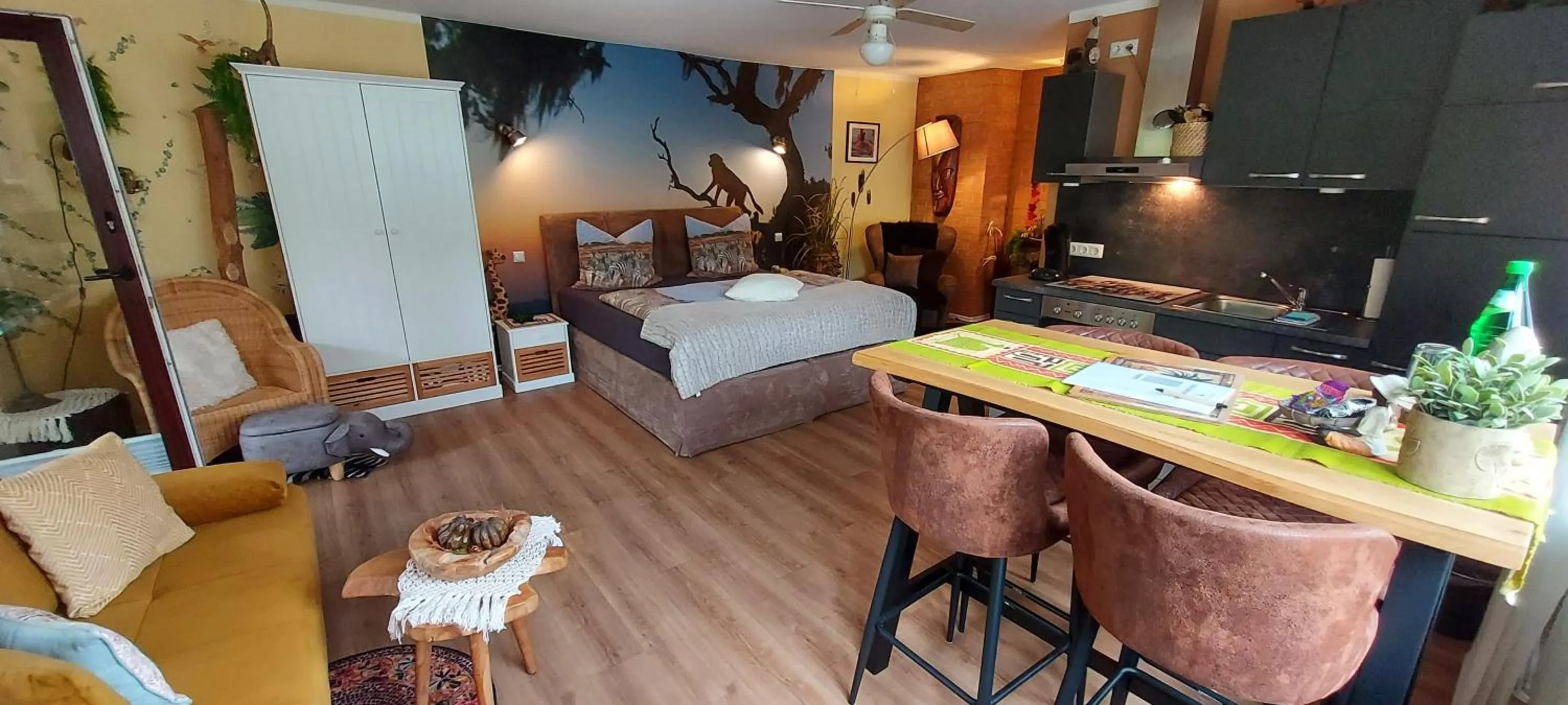 Photo of the whole room, Bed in Gästehaus Köhler