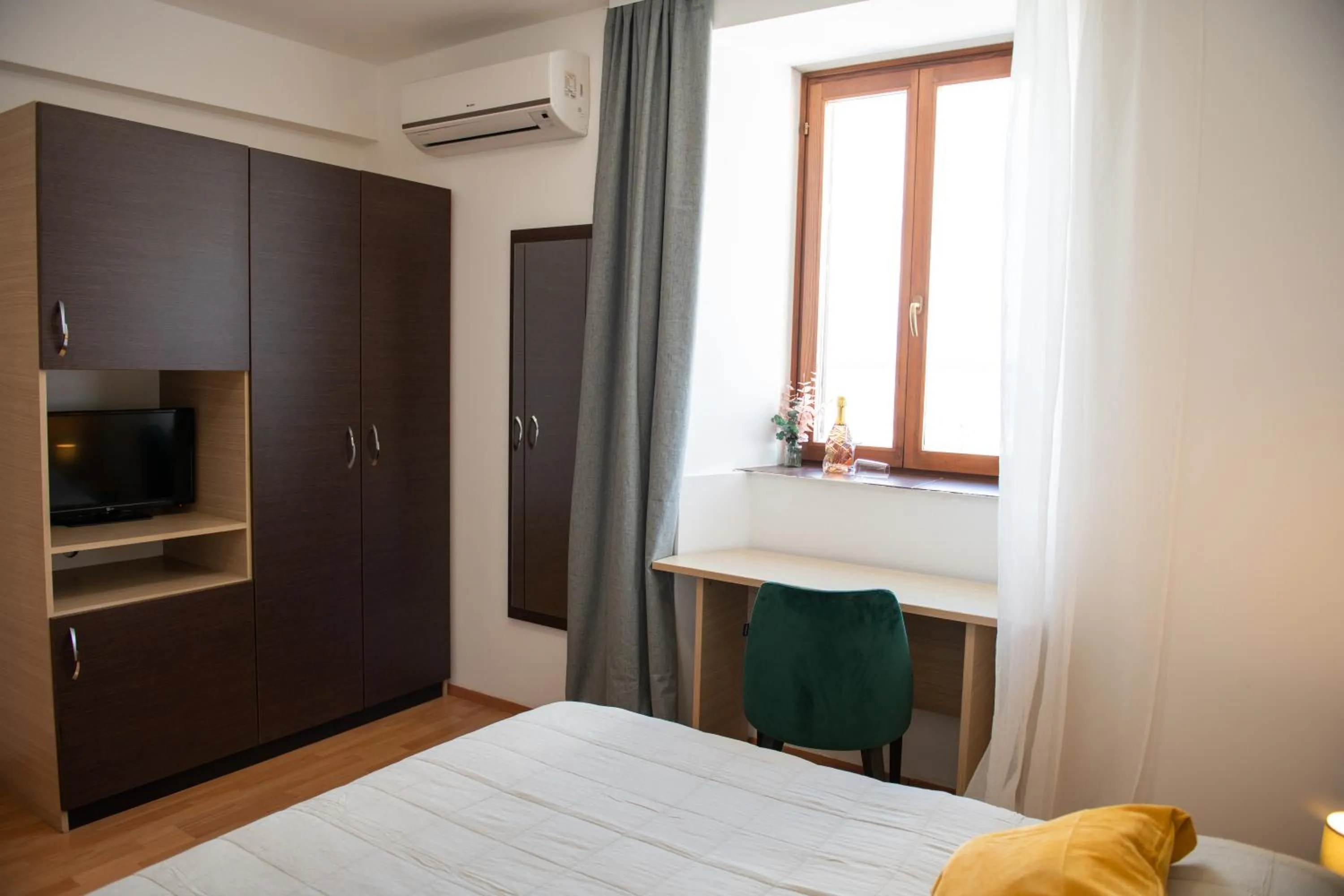 Bedroom, Bed in Hotel Marina