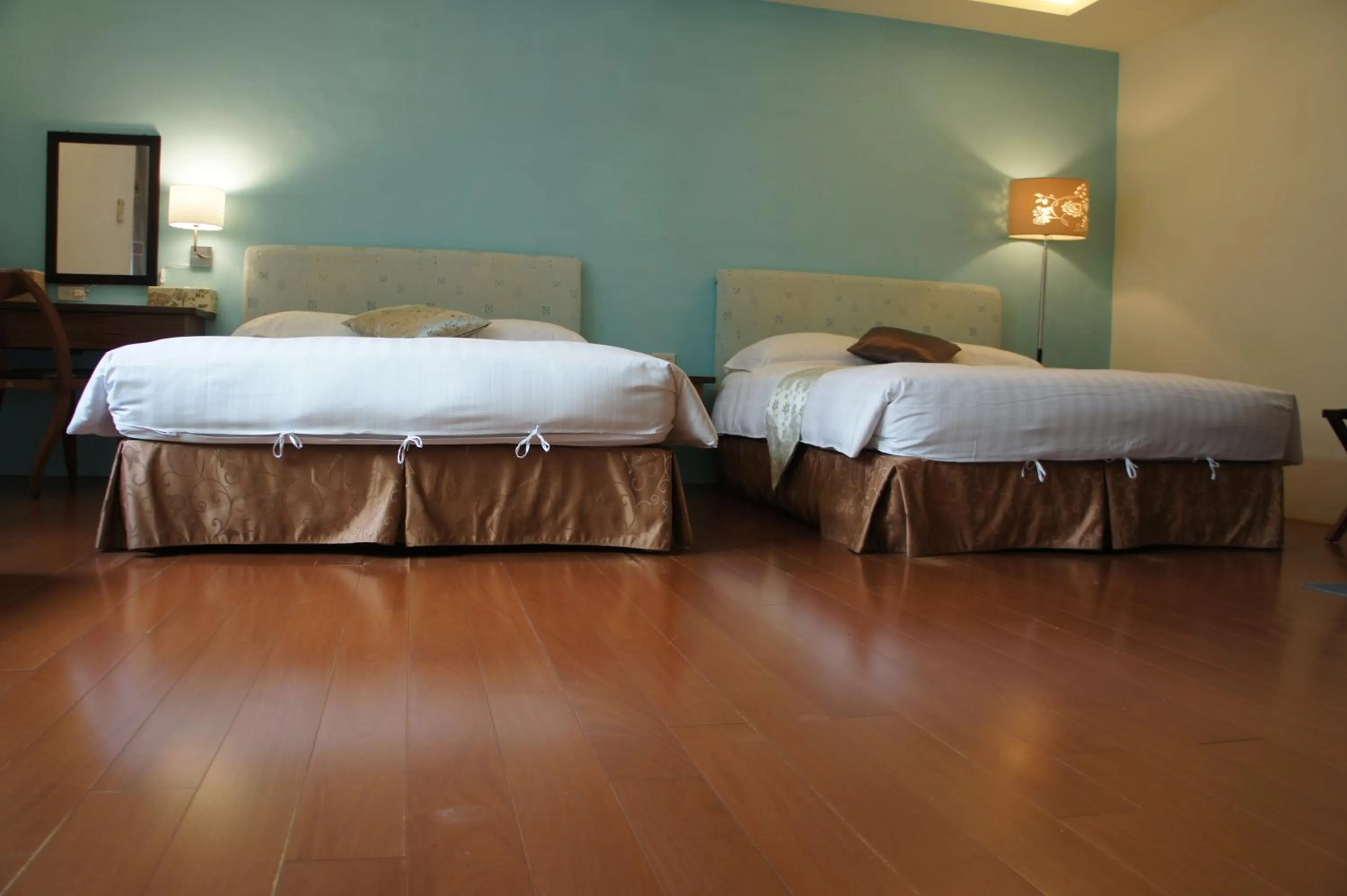 Bed in Cheng-Ping Hot Spring Inn