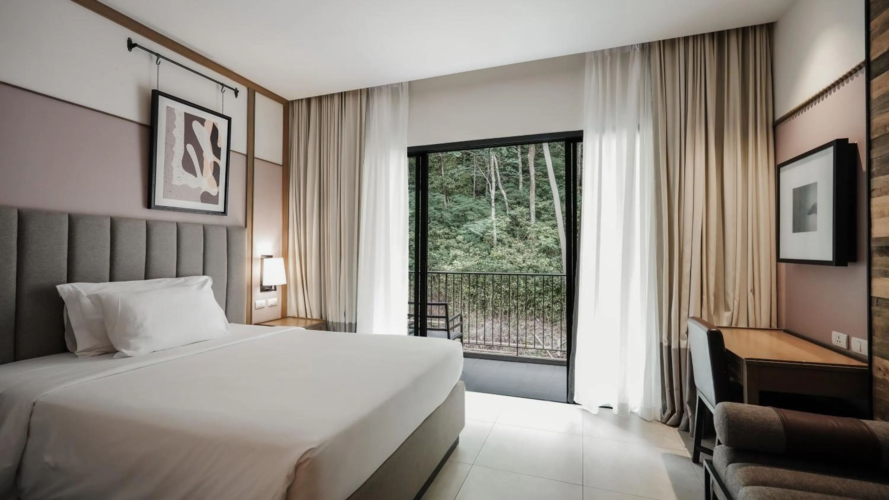 Bedroom, Bed in Sugar Marina Hotel CLIFFHANGER Aonang