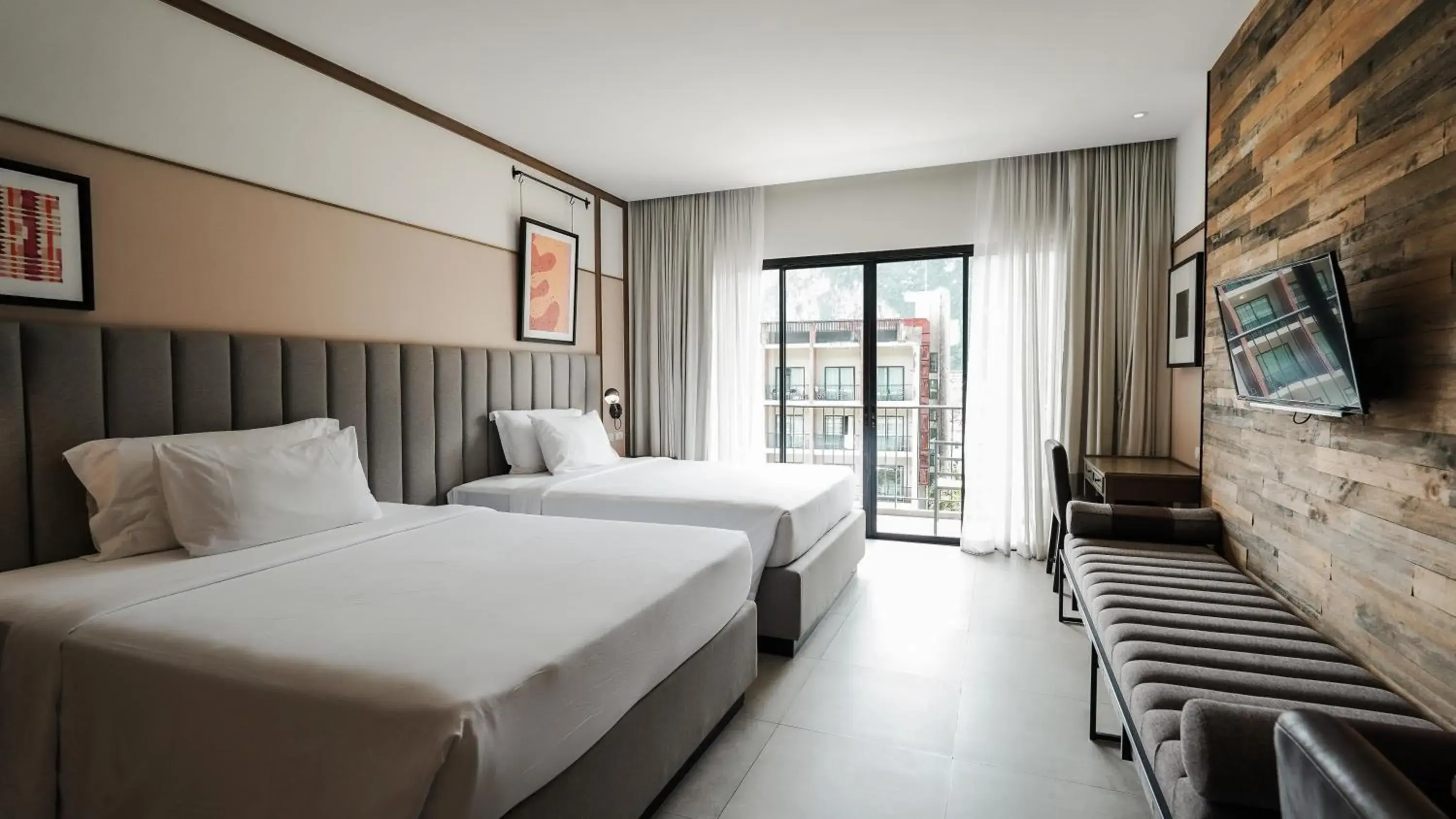 Deluxe Queen Room with Two Queen Beds in Sugar Marina Hotel CLIFFHANGER Aonang Deluxe Queen Room with Two Queen Beds in Sugar Marina Hotel CLIFFHANGER Aonang