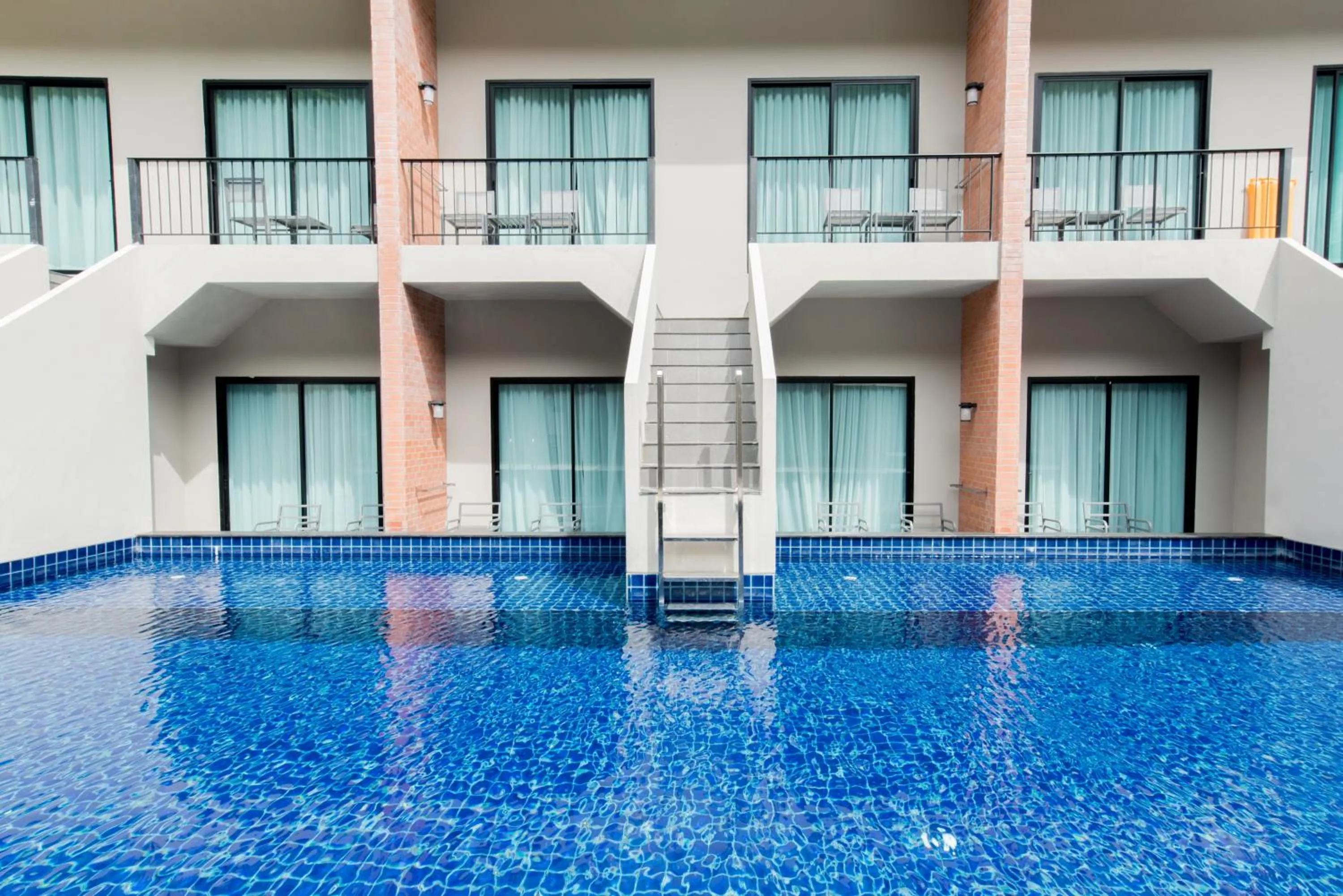 Swimming pool in Sugar Marina Hotel CLIFFHANGER Aonang