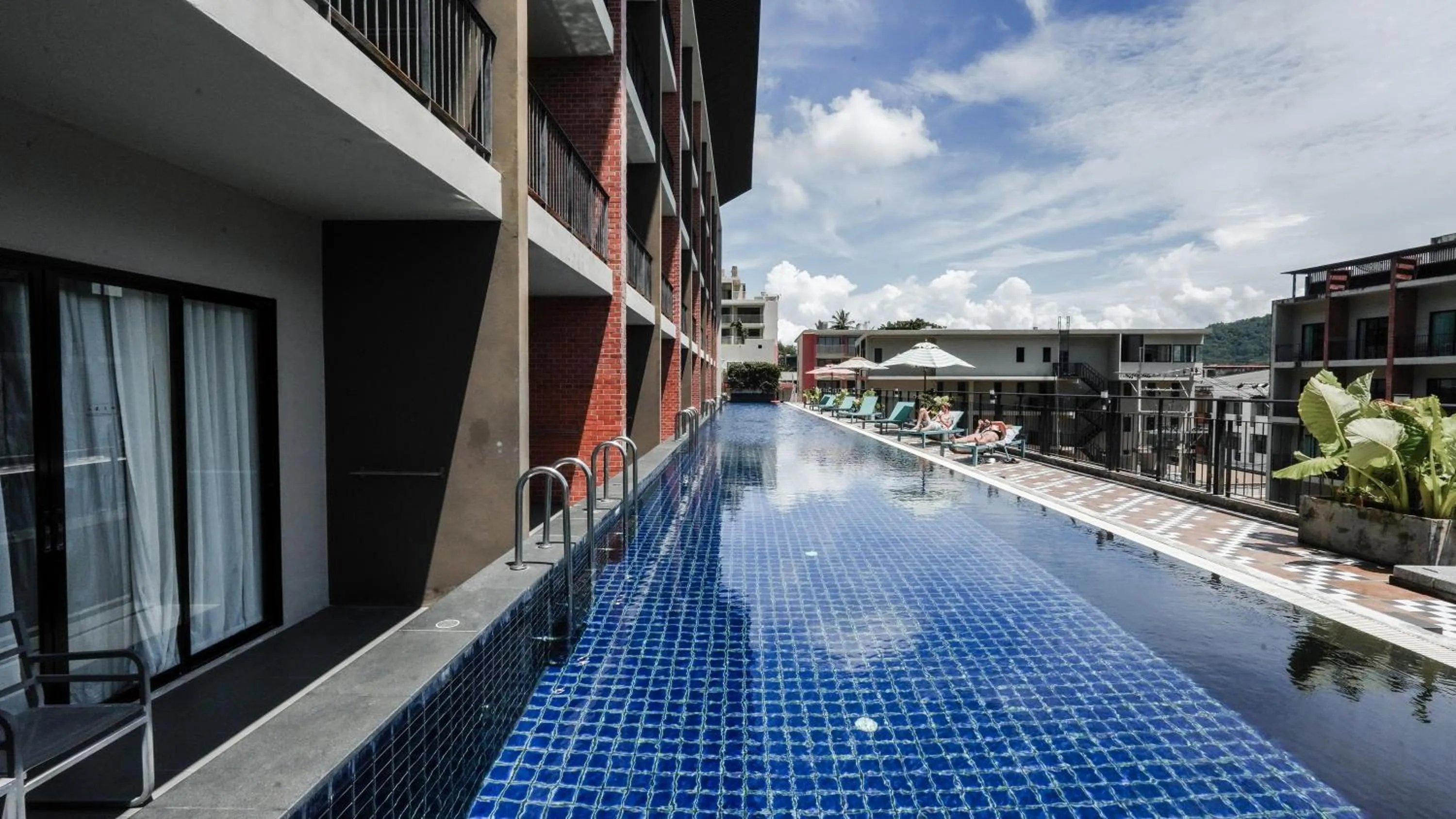 Swimming pool in Sugar Marina Hotel CLIFFHANGER Aonang