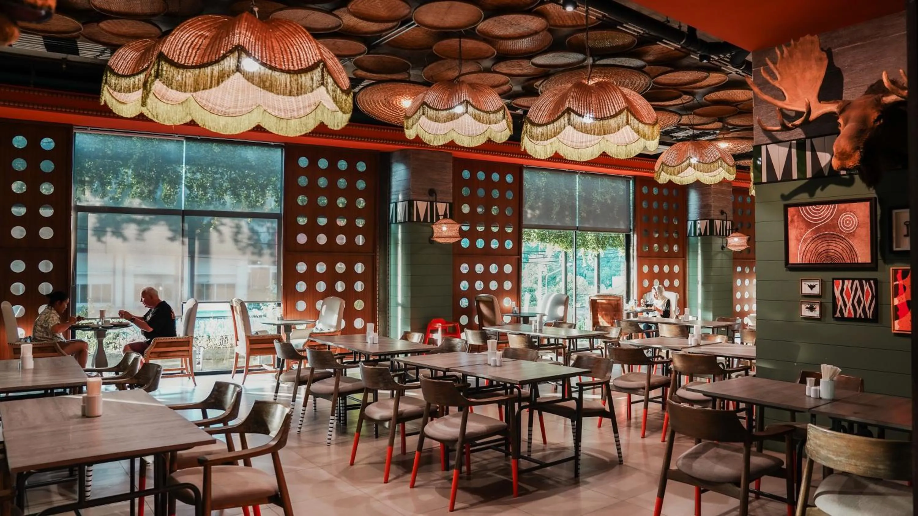 Restaurant/places to eat in Sugar Marina Hotel CLIFFHANGER Aonang