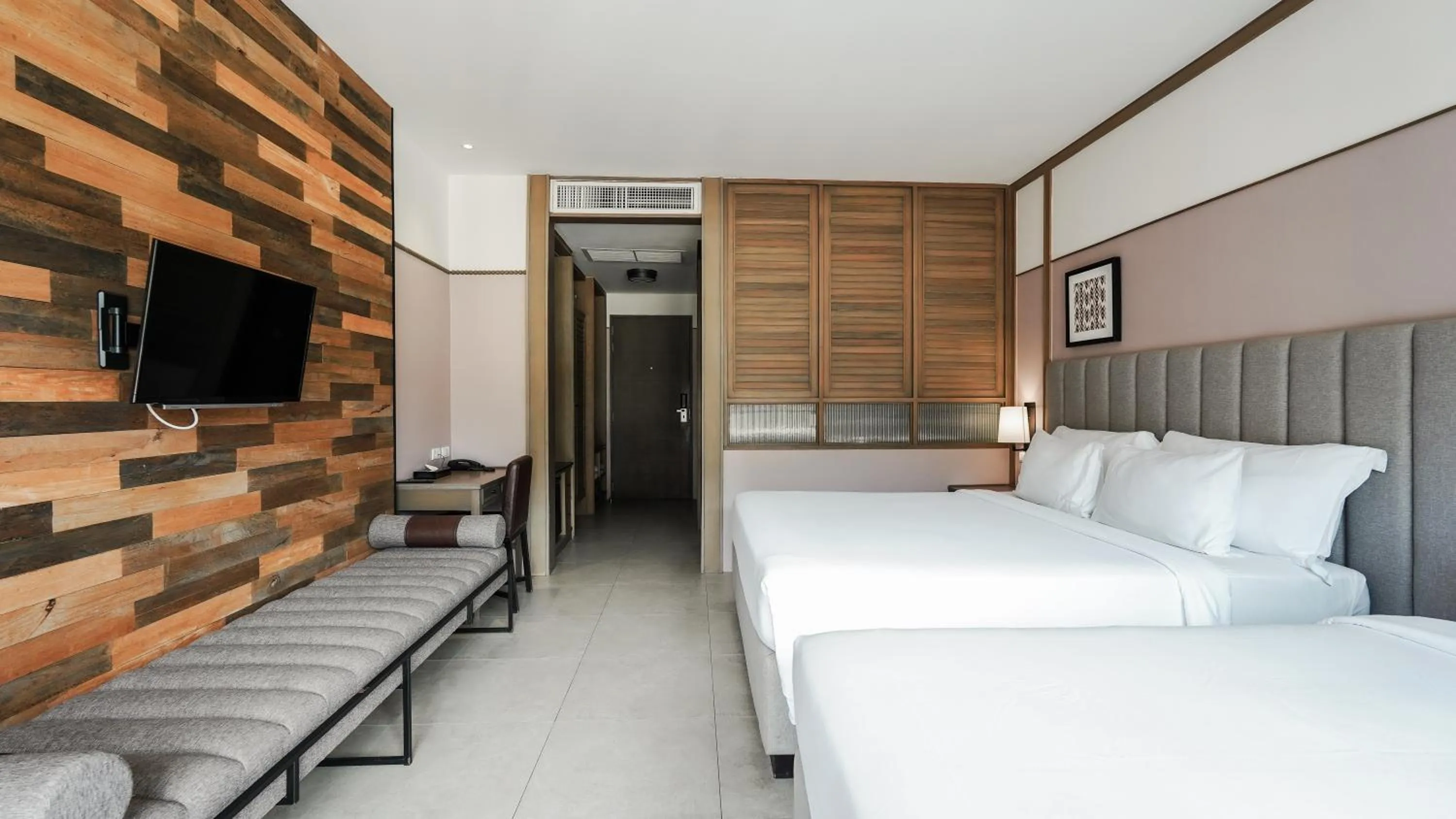 TV and multimedia, Bed in Sugar Marina Hotel CLIFFHANGER Aonang