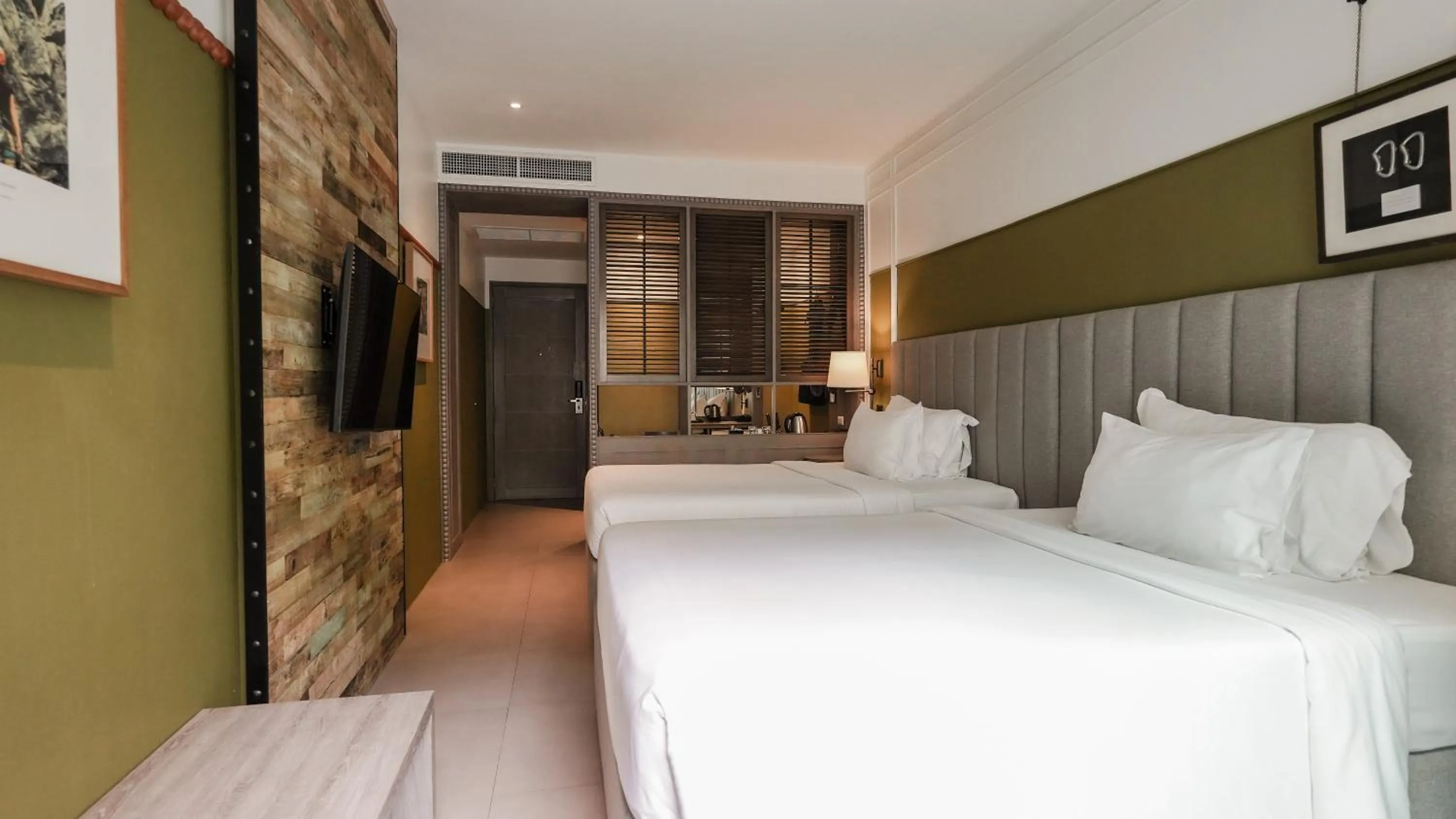 Bathroom, Bed in Sugar Marina Hotel CLIFFHANGER Aonang