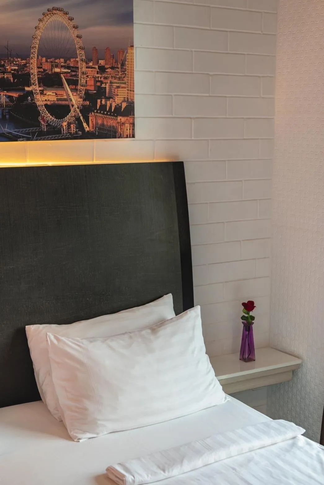 Bed in BB House Khlongtan บีบีเฮ้าส์ คลองตัน