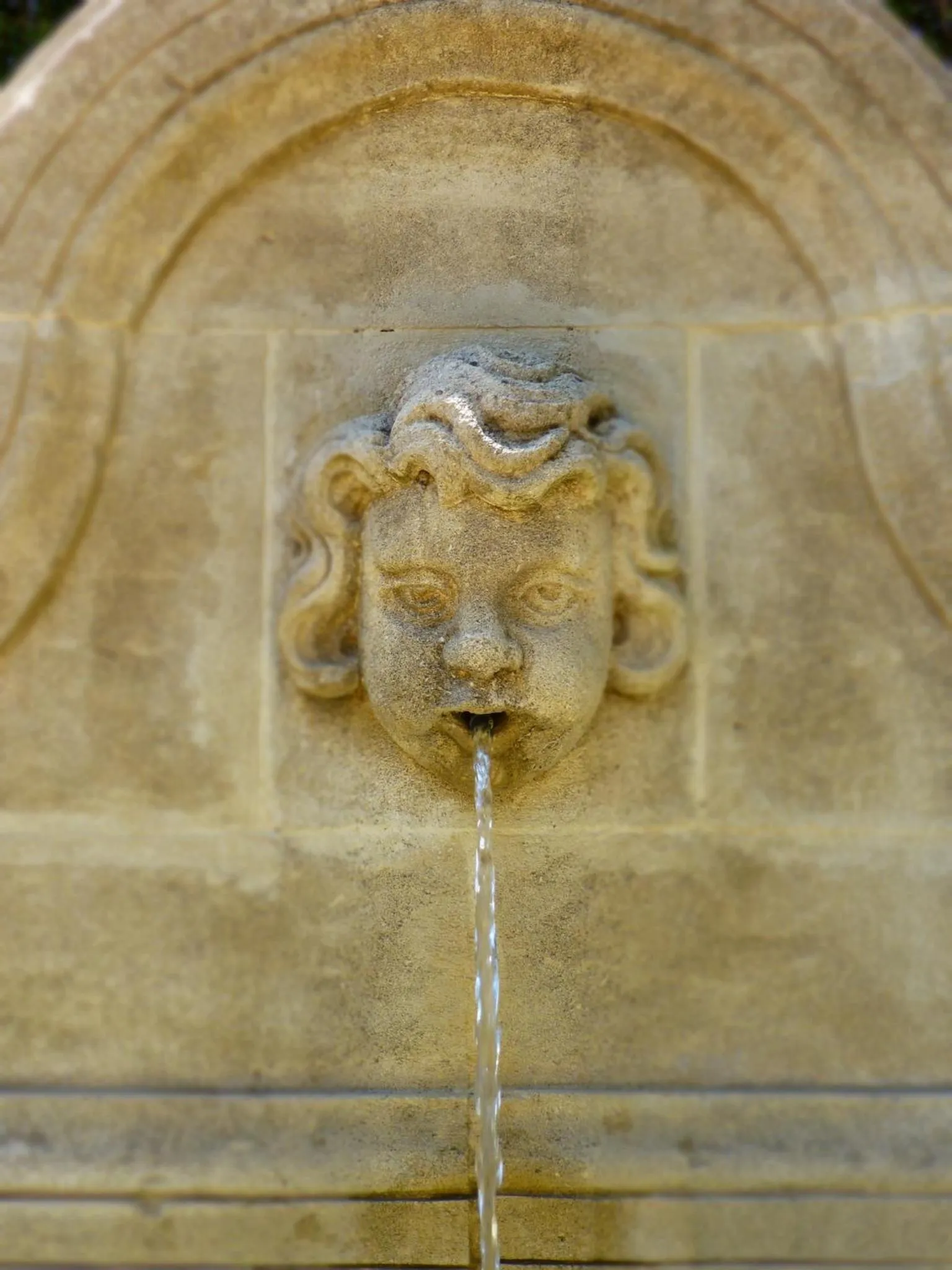 Decorative detail in Mas Li Doumenge