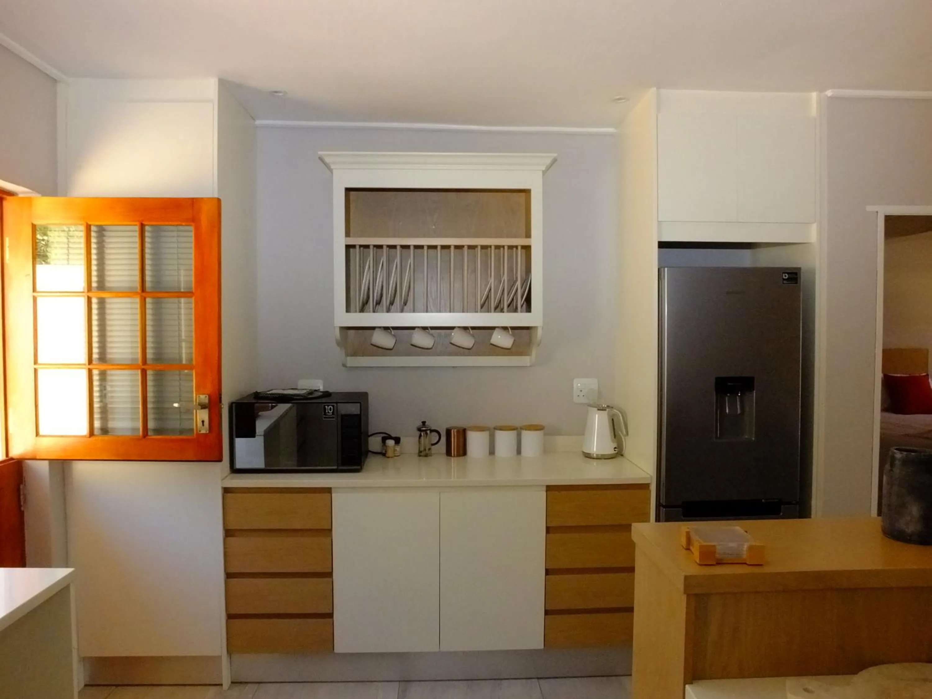 Kitchen or kitchenette in Lauradale Accommodation