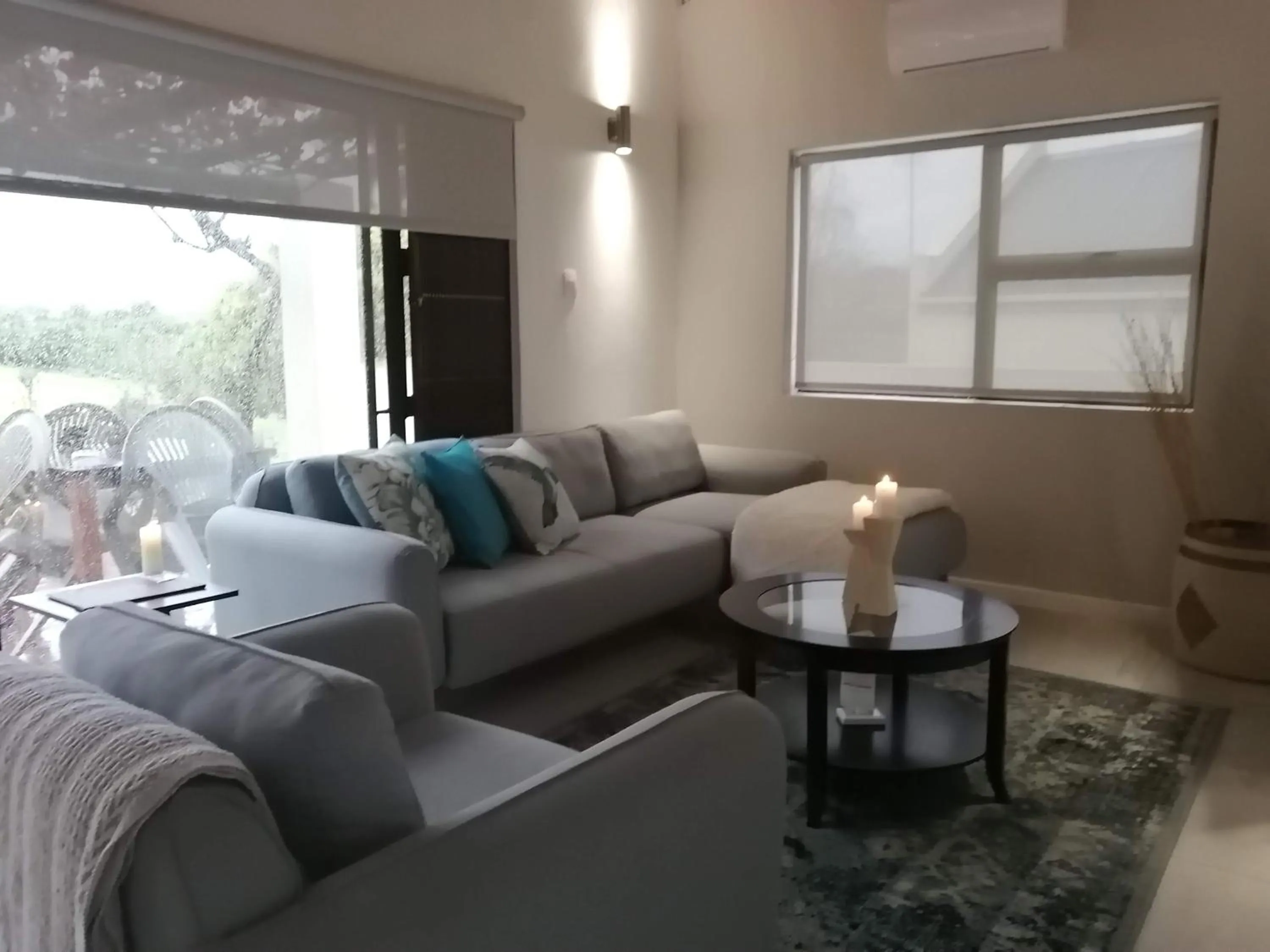 Living room in Lauradale Accommodation