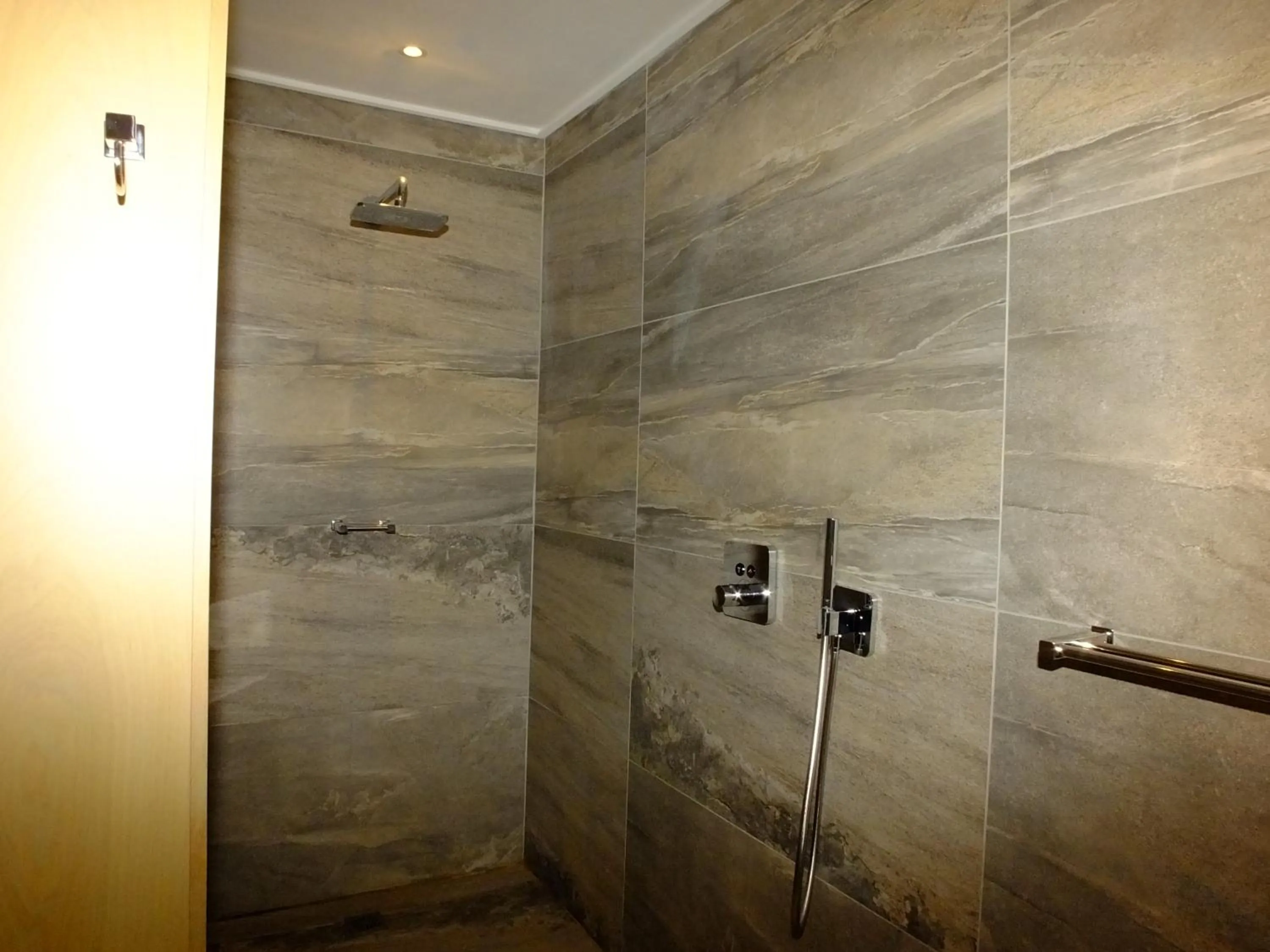 Shower in Lauradale Accommodation