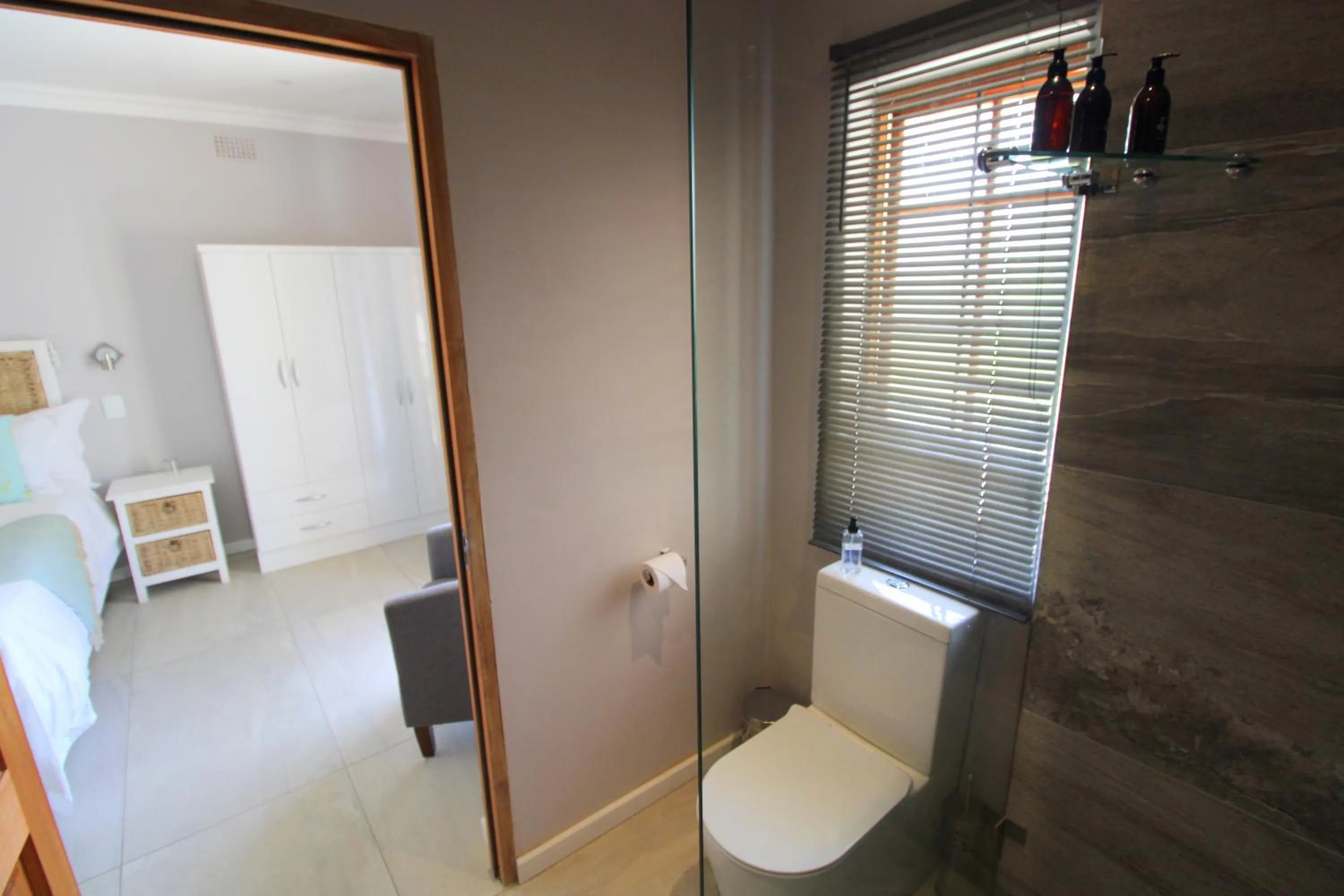 Bathroom in Lauradale Accommodation