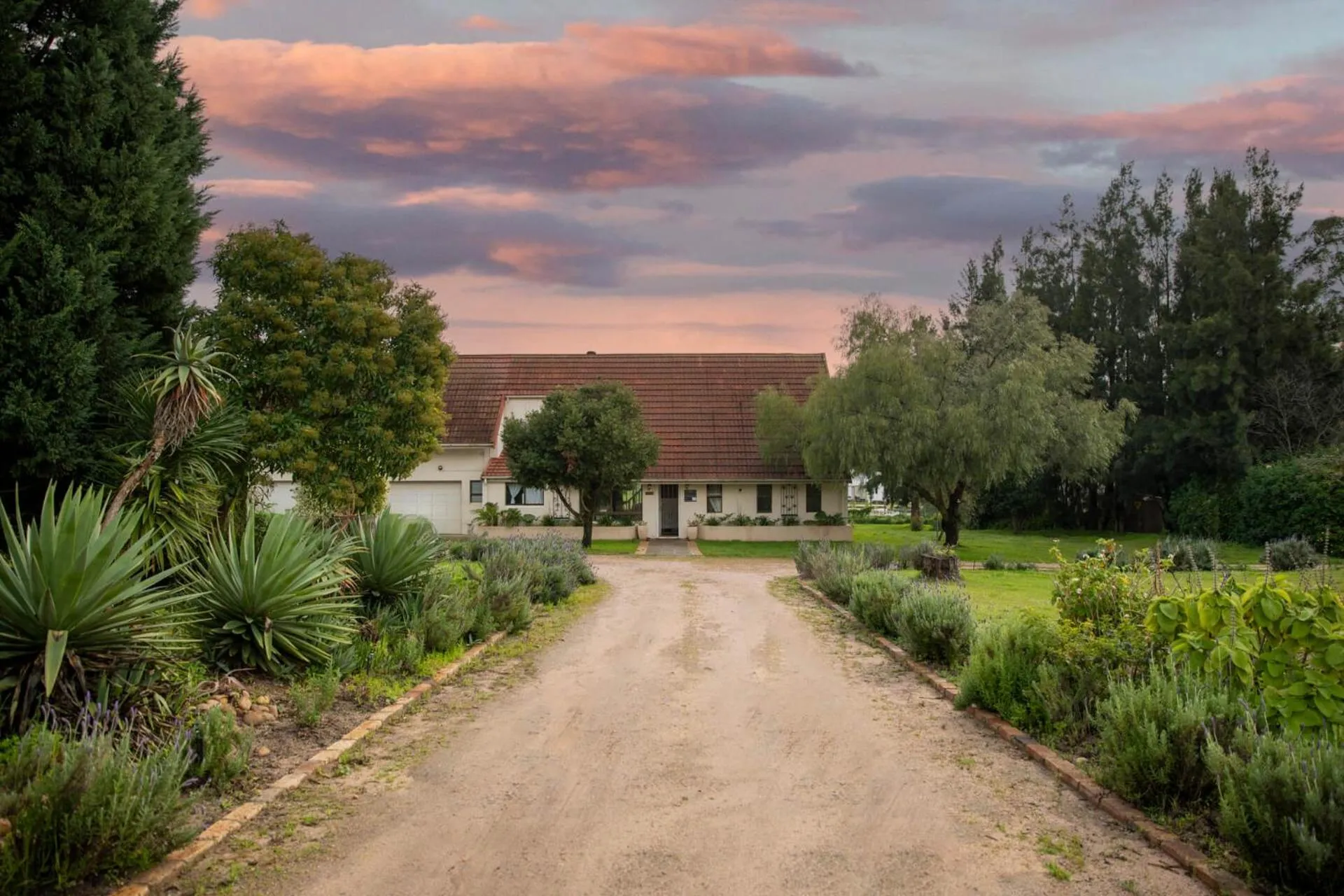 Property building in Lauradale Accommodation