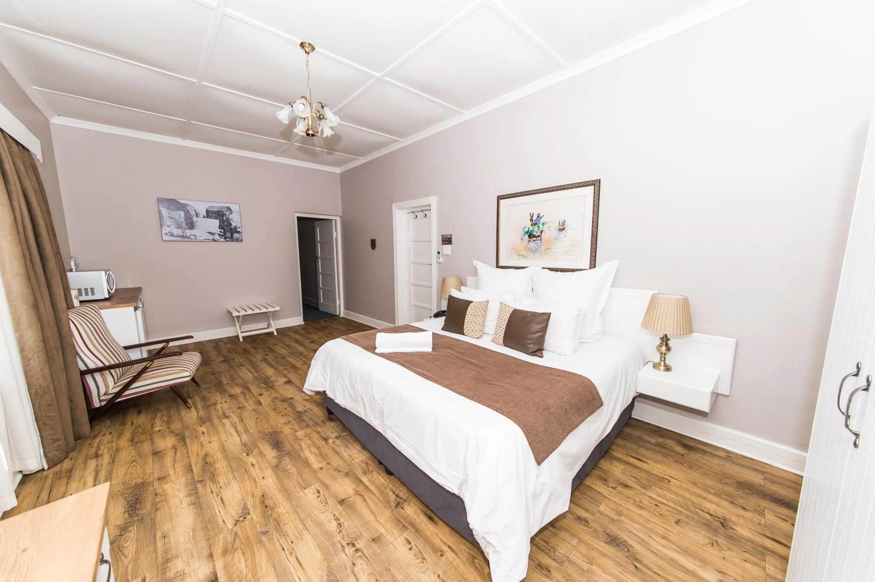 Bed in Okiep Country Hotel