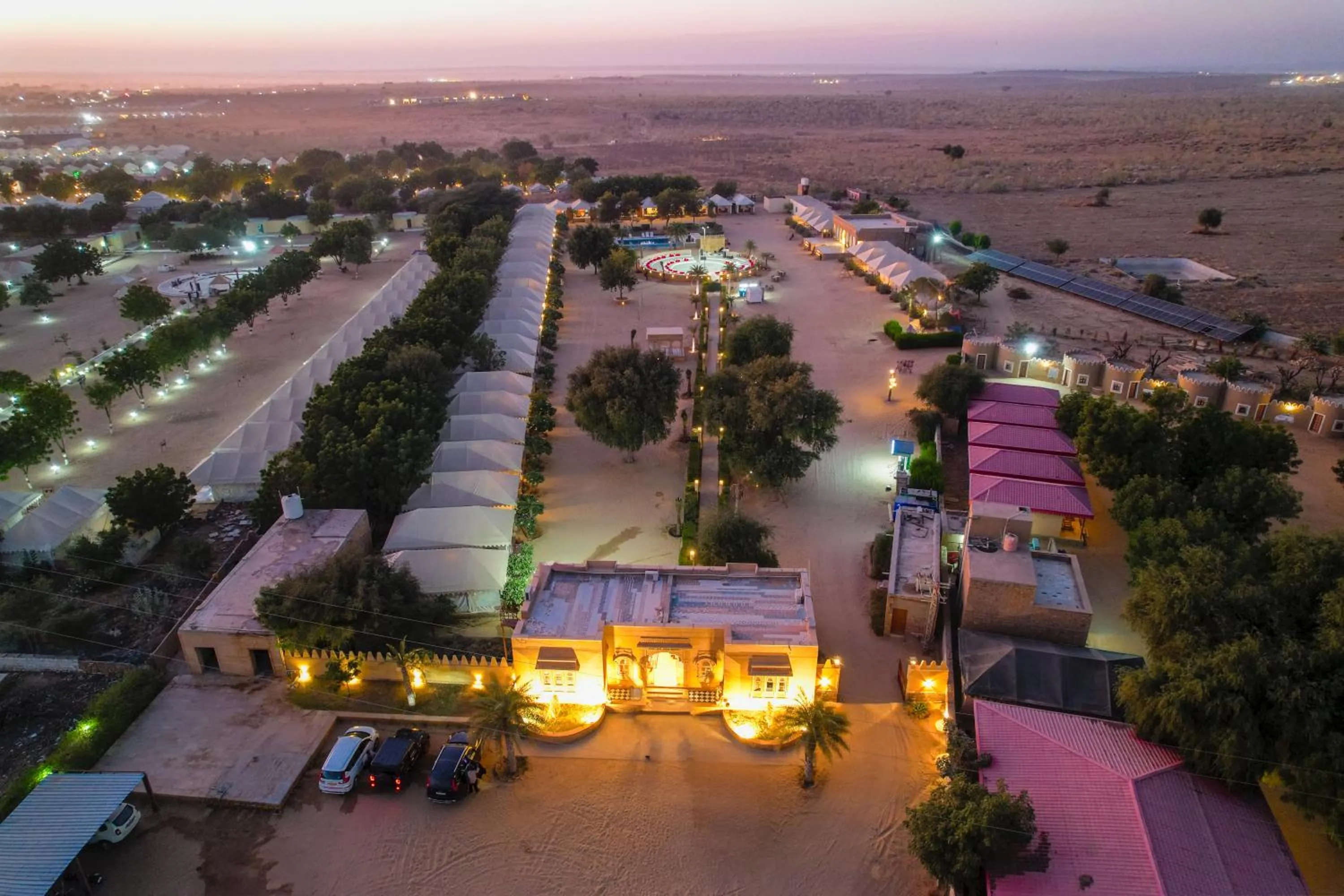 Property building in Heritage Juma Resort with swimming pool