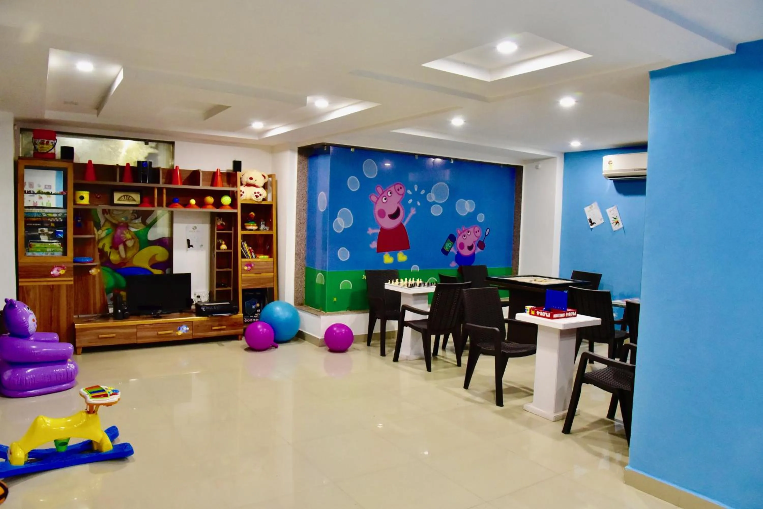 Billiard in Kadamb Spritual stay