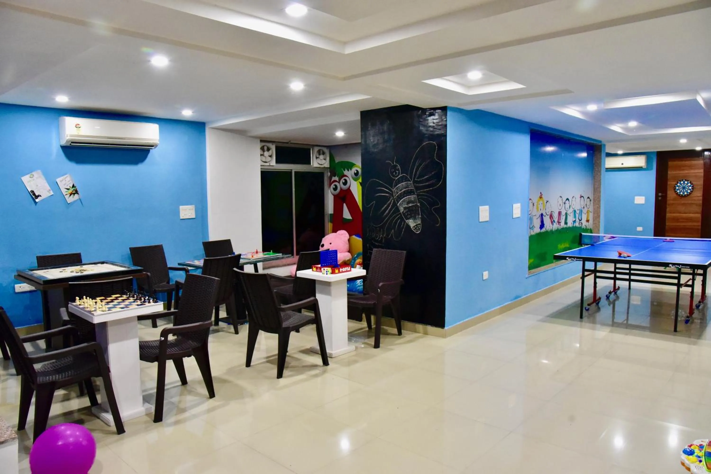 Billiard in Kadamb Spritual stay