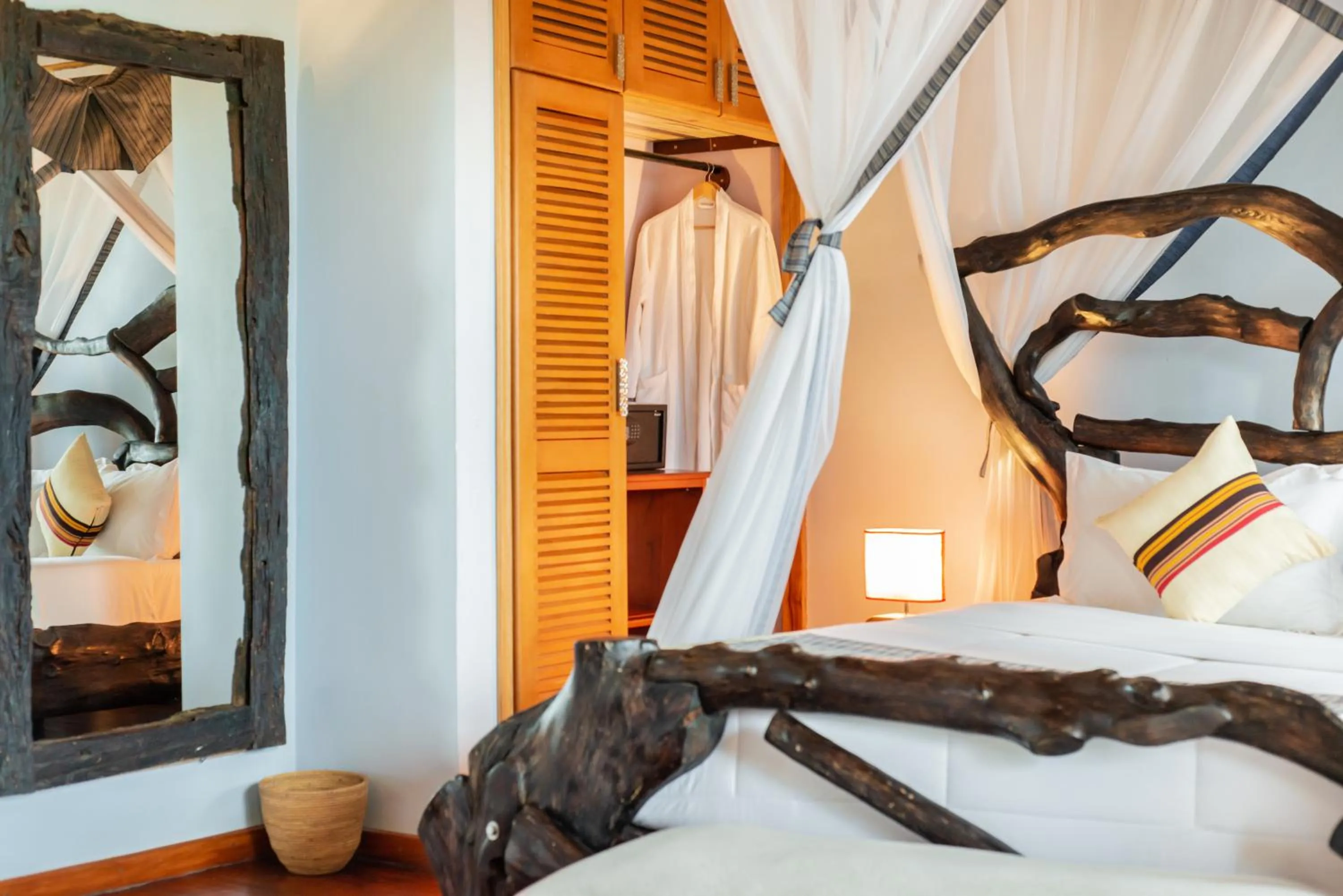 Bed in Buffalo Safari Lodge