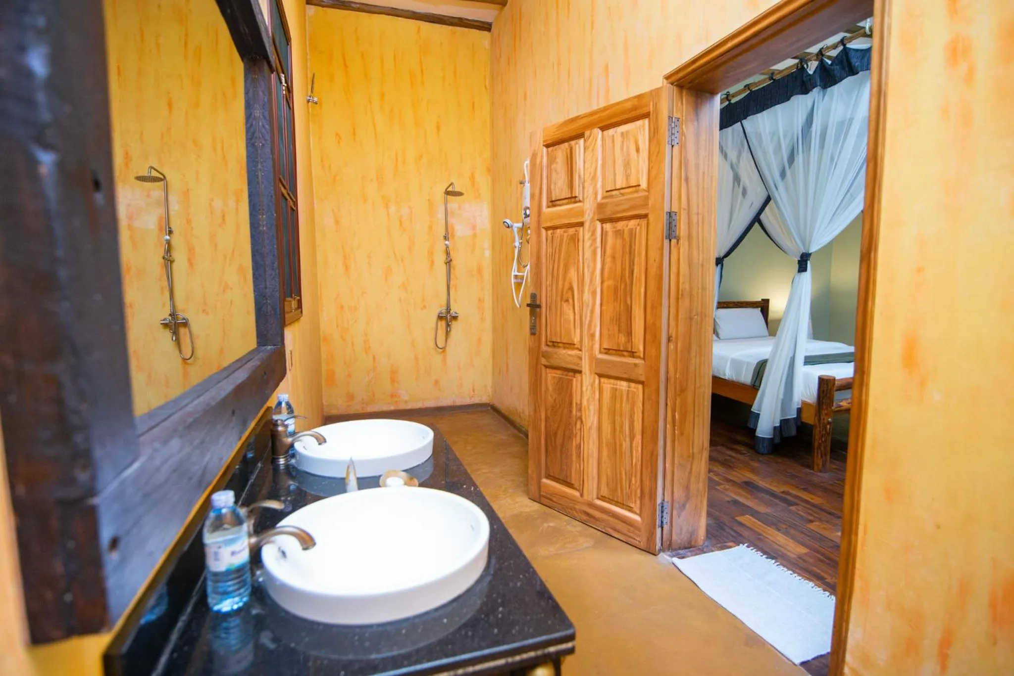 Bathroom in Buffalo Safari Lodge