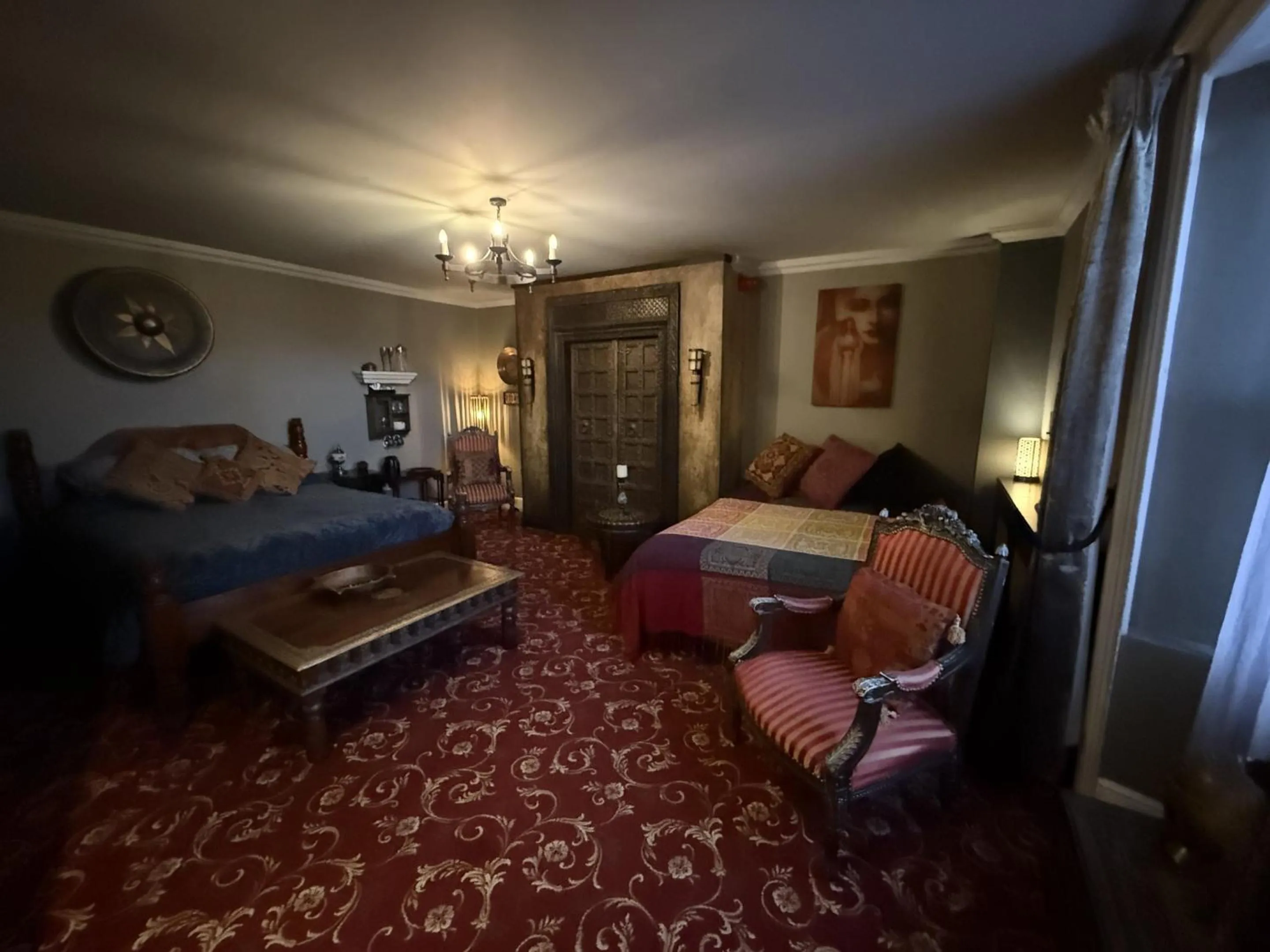 Bedroom, Bed in The Covenstead