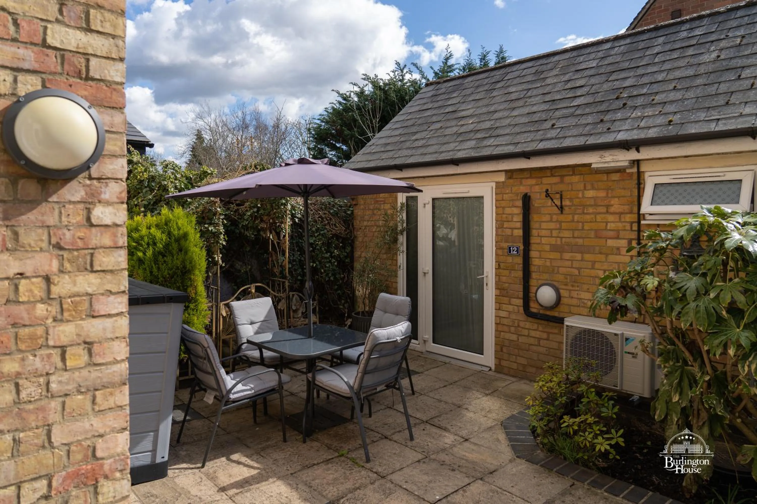 Property building in Burlington House Boutique