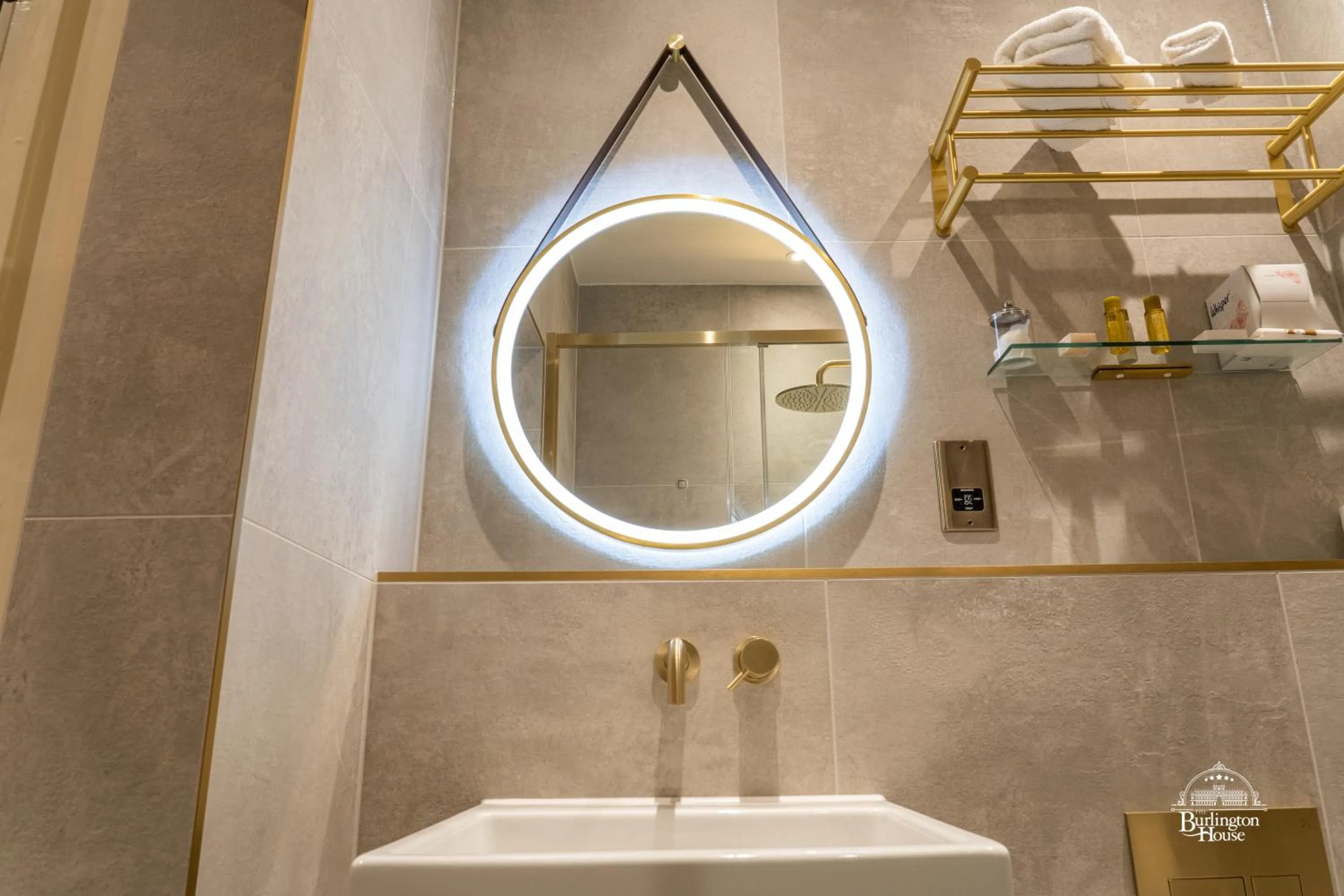 Bathroom in Burlington House Boutique