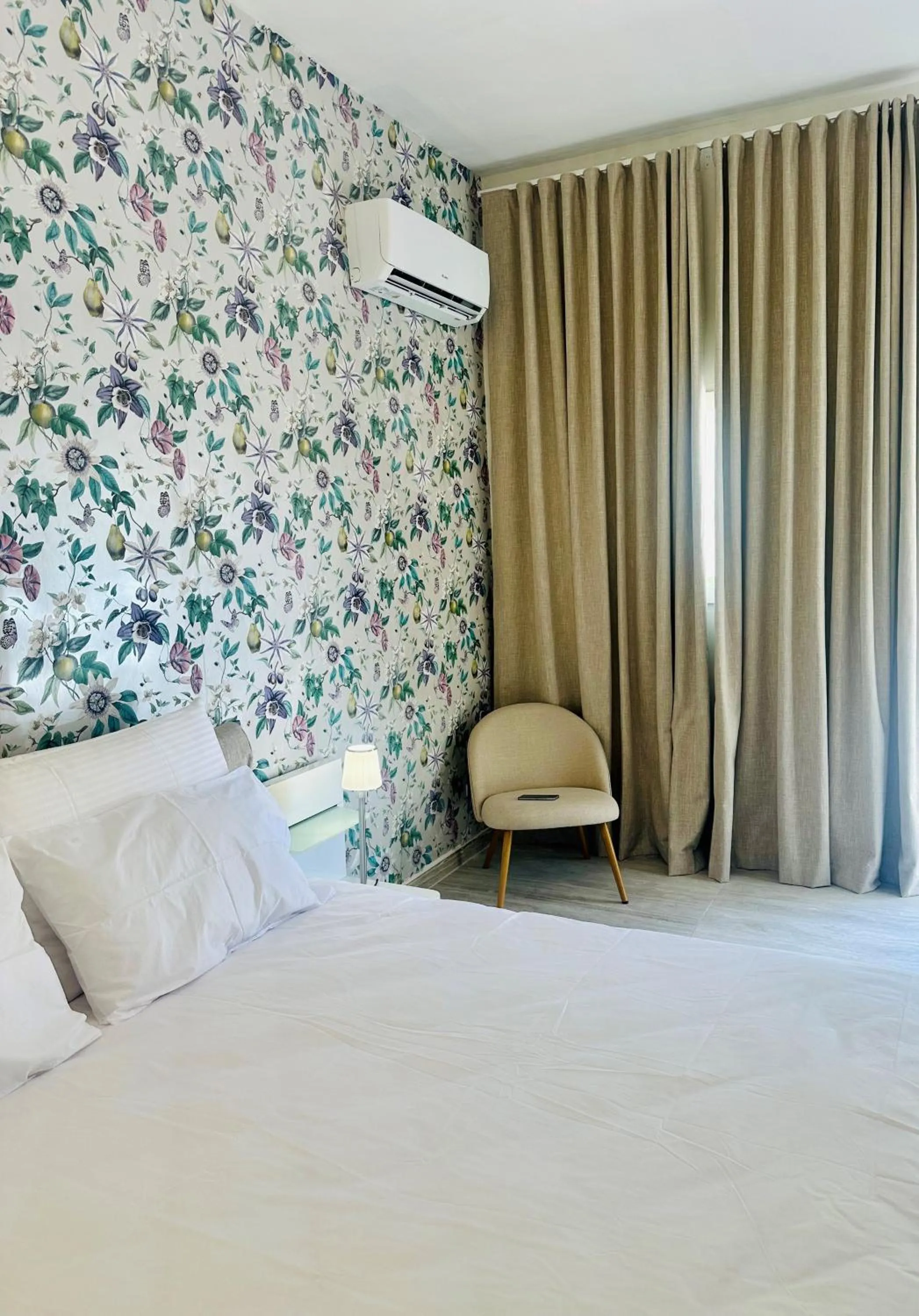 Bed in The Red Farm Relais & Spa