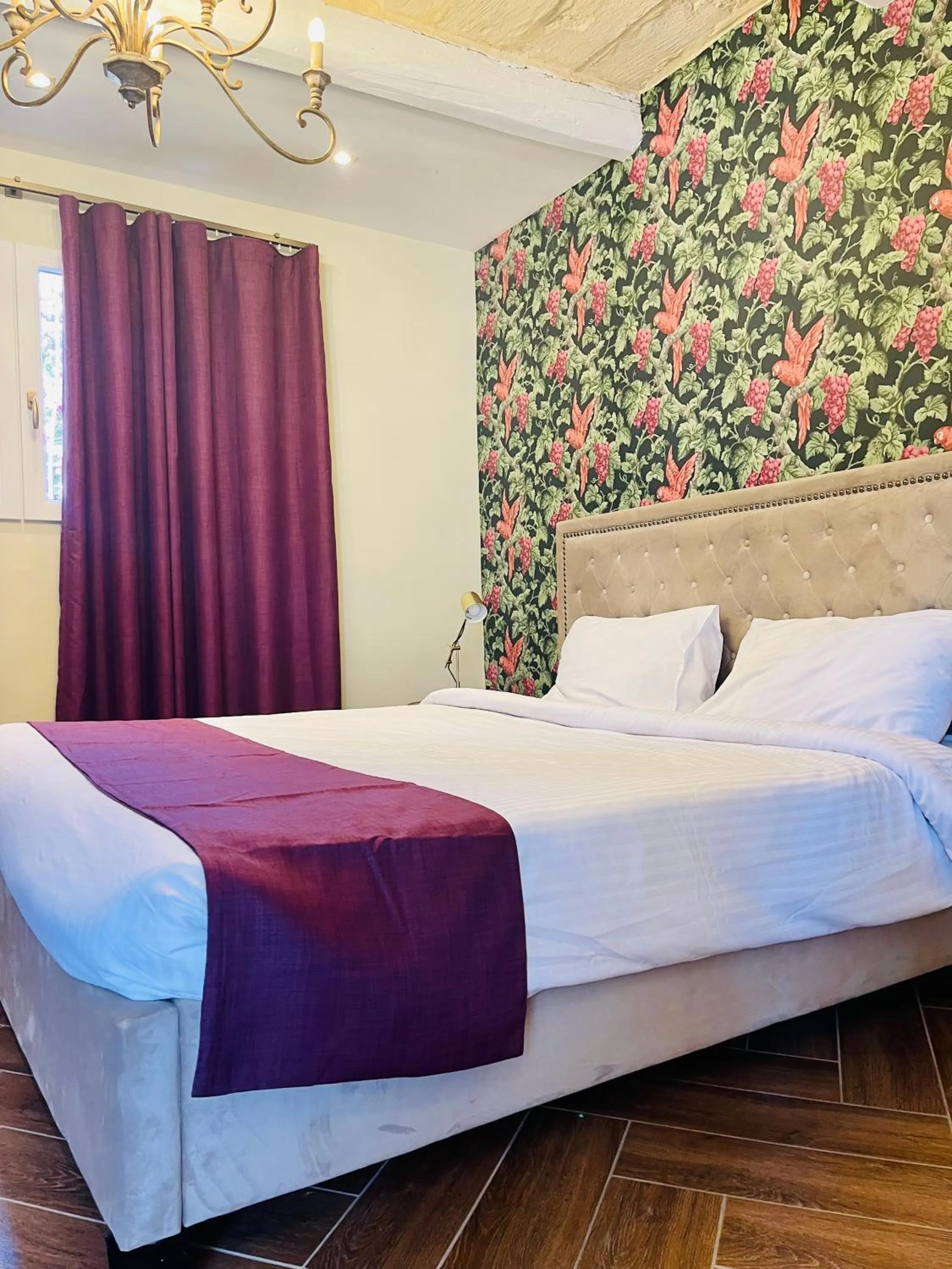 Bed in The Red Farm Relais & Spa