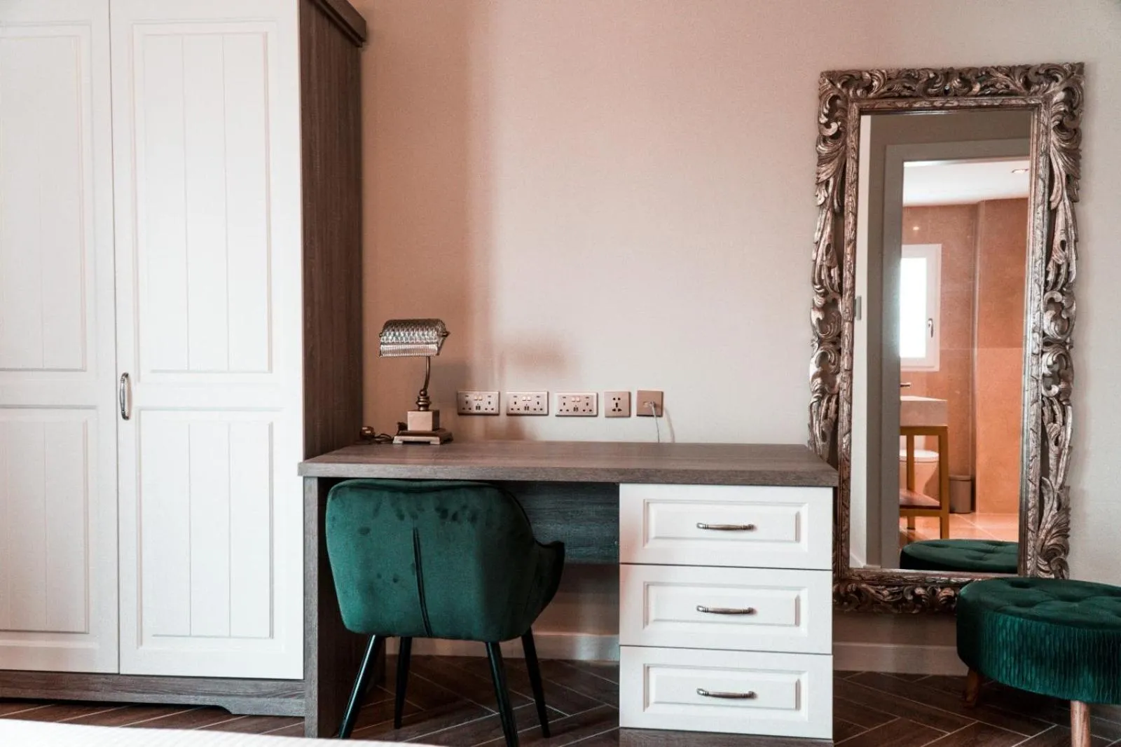 Decorative detail in The Red Farm Relais & Spa