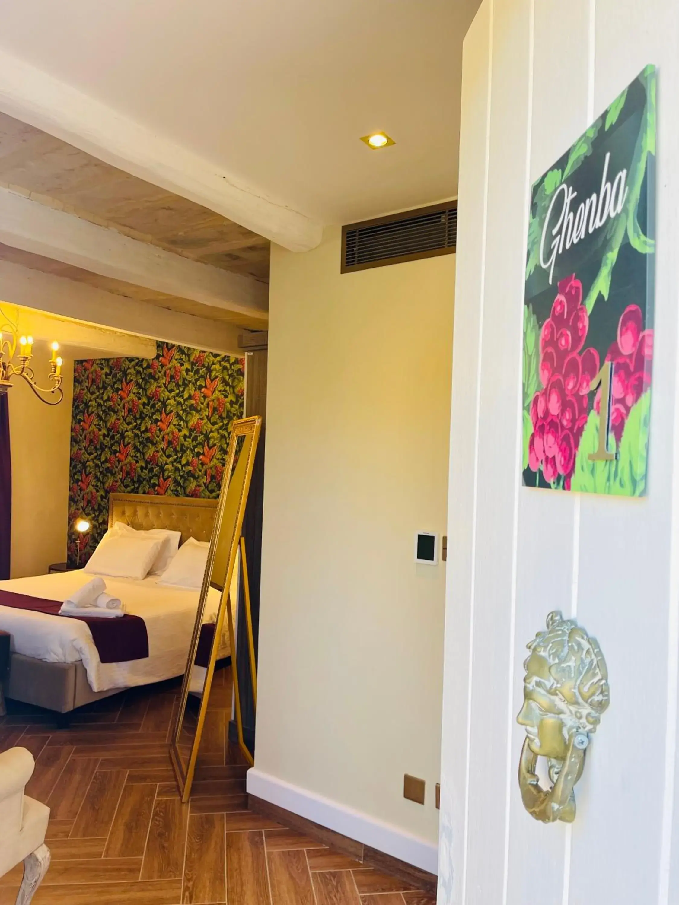 Queen Room with Spa Bath in The Red Farm Relais & Spa Queen Room with Spa Bath in The Red Farm Relais & Spa