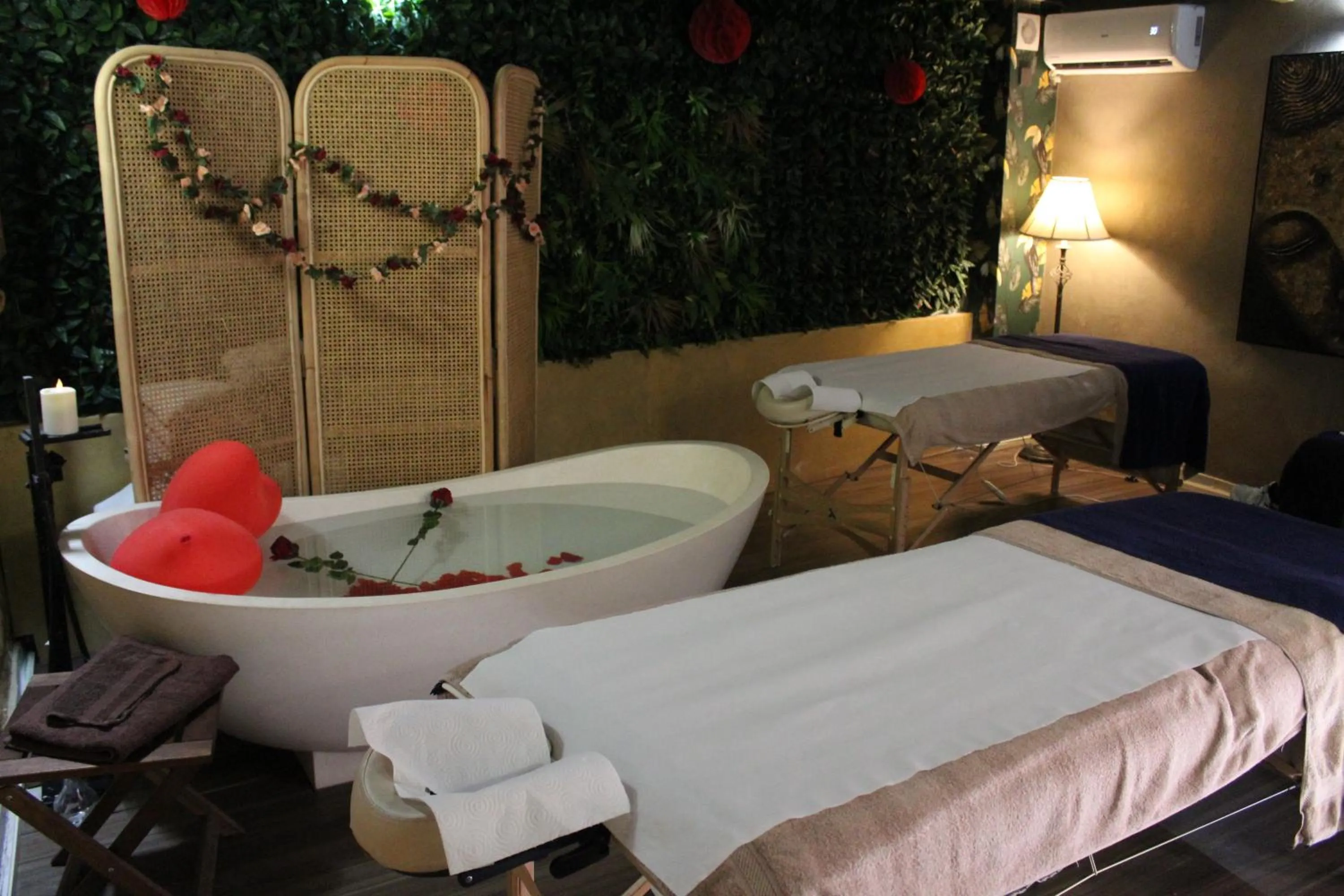 Spa and wellness centre/facilities, Bed in The Red Farm Relais & Spa