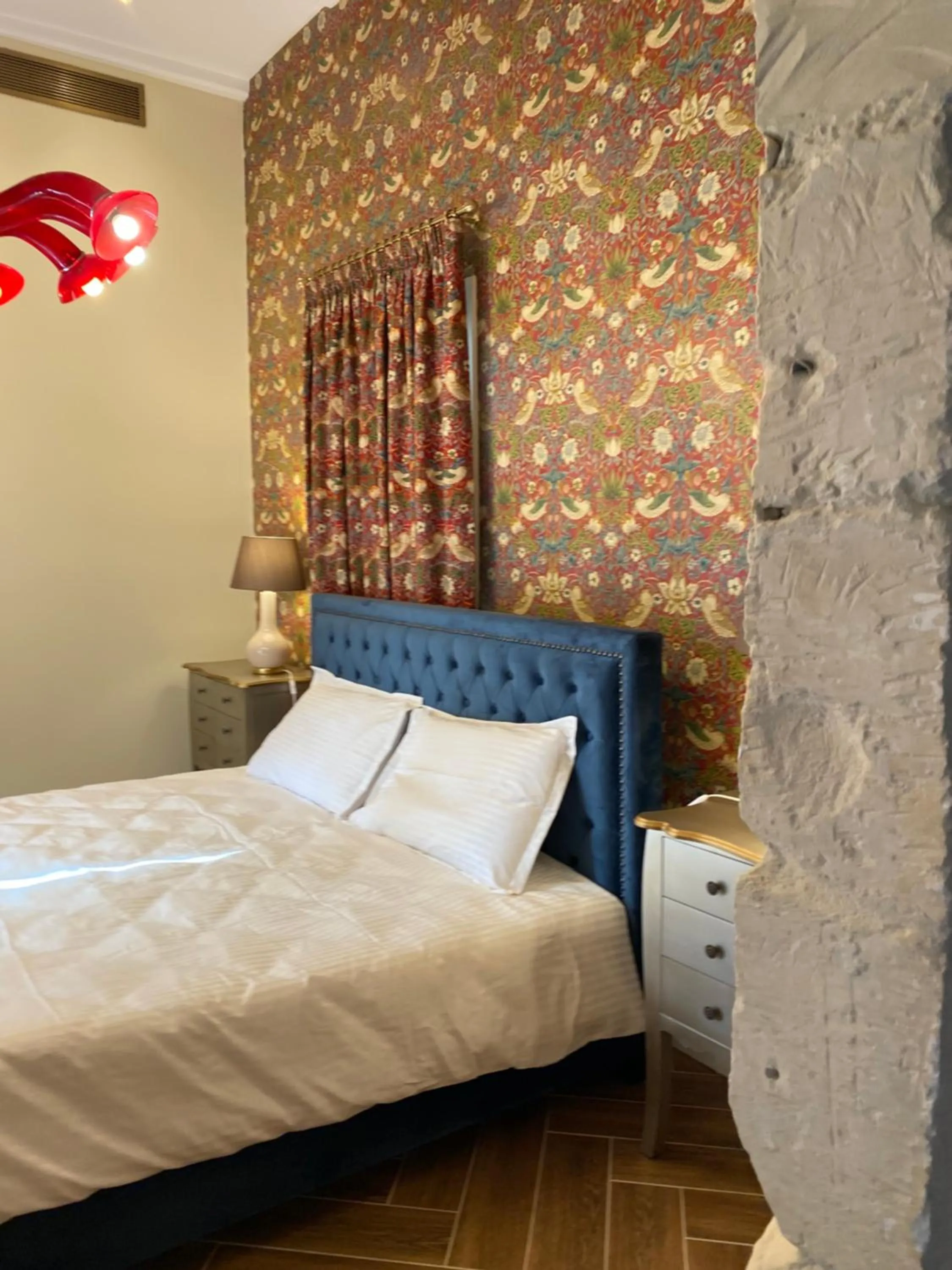 Bedroom, Bed in The Red Farm Relais & Spa