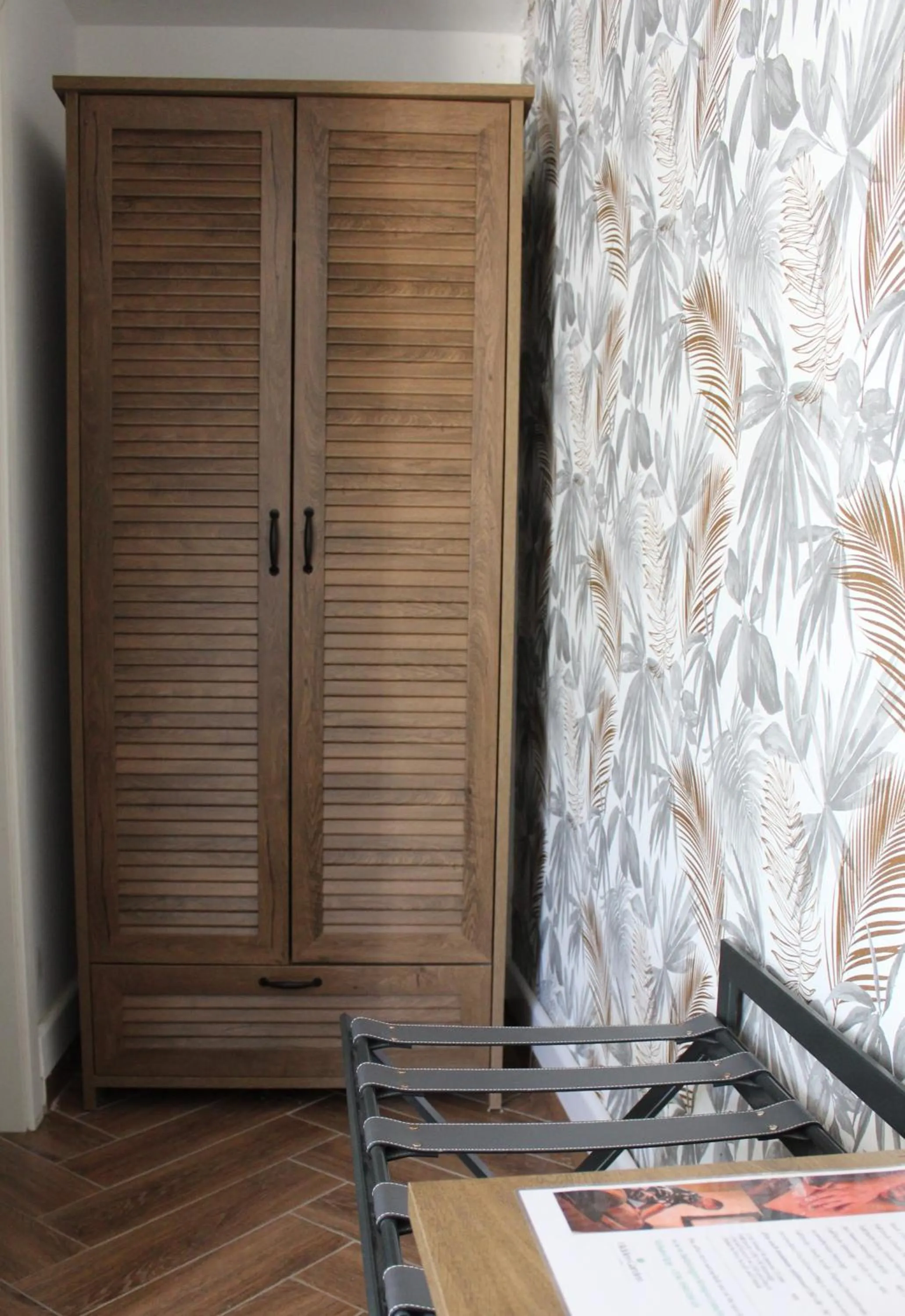 wardrobe in The Red Farm Relais & Spa