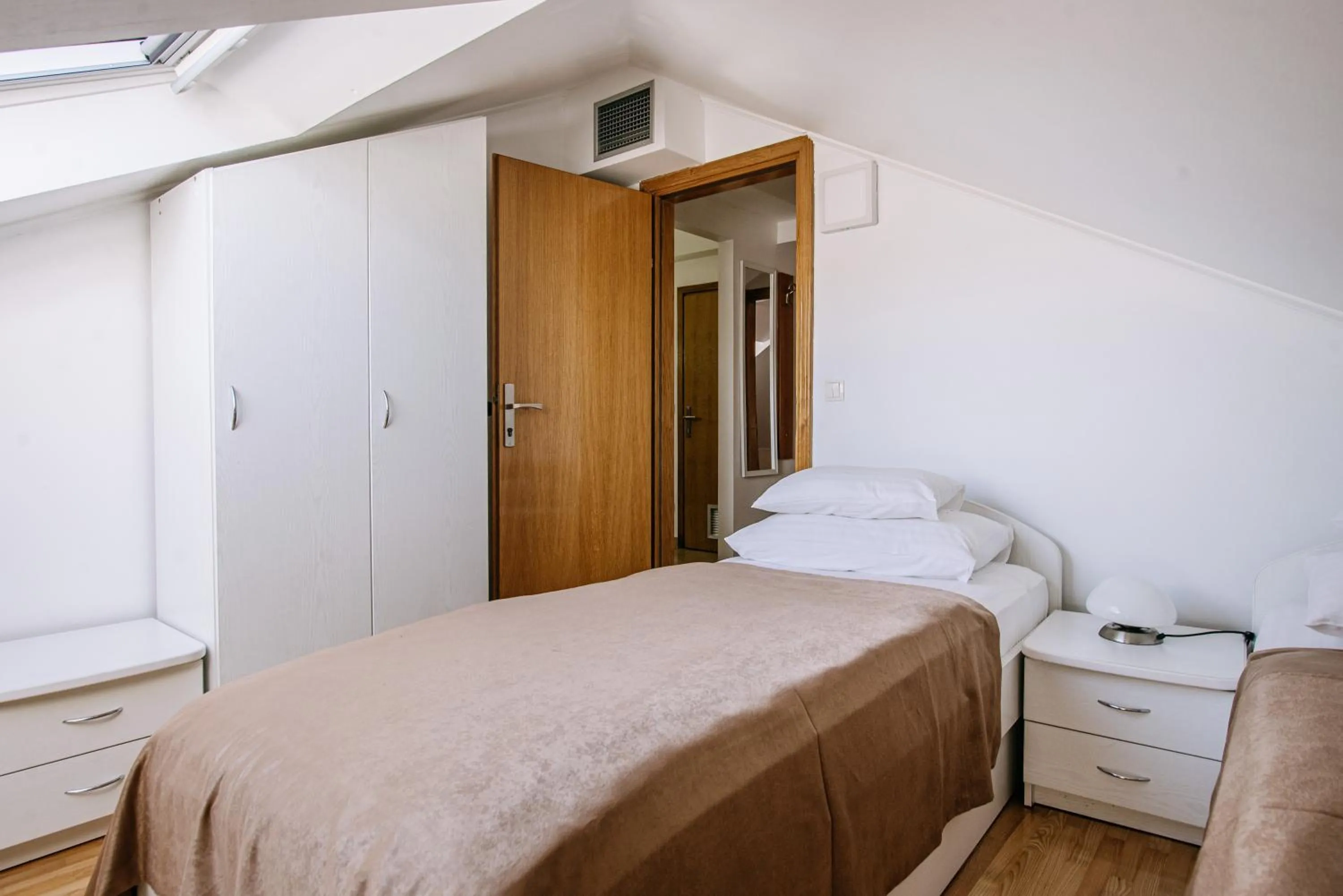 Photo of the whole room, Bed in Vila Curic