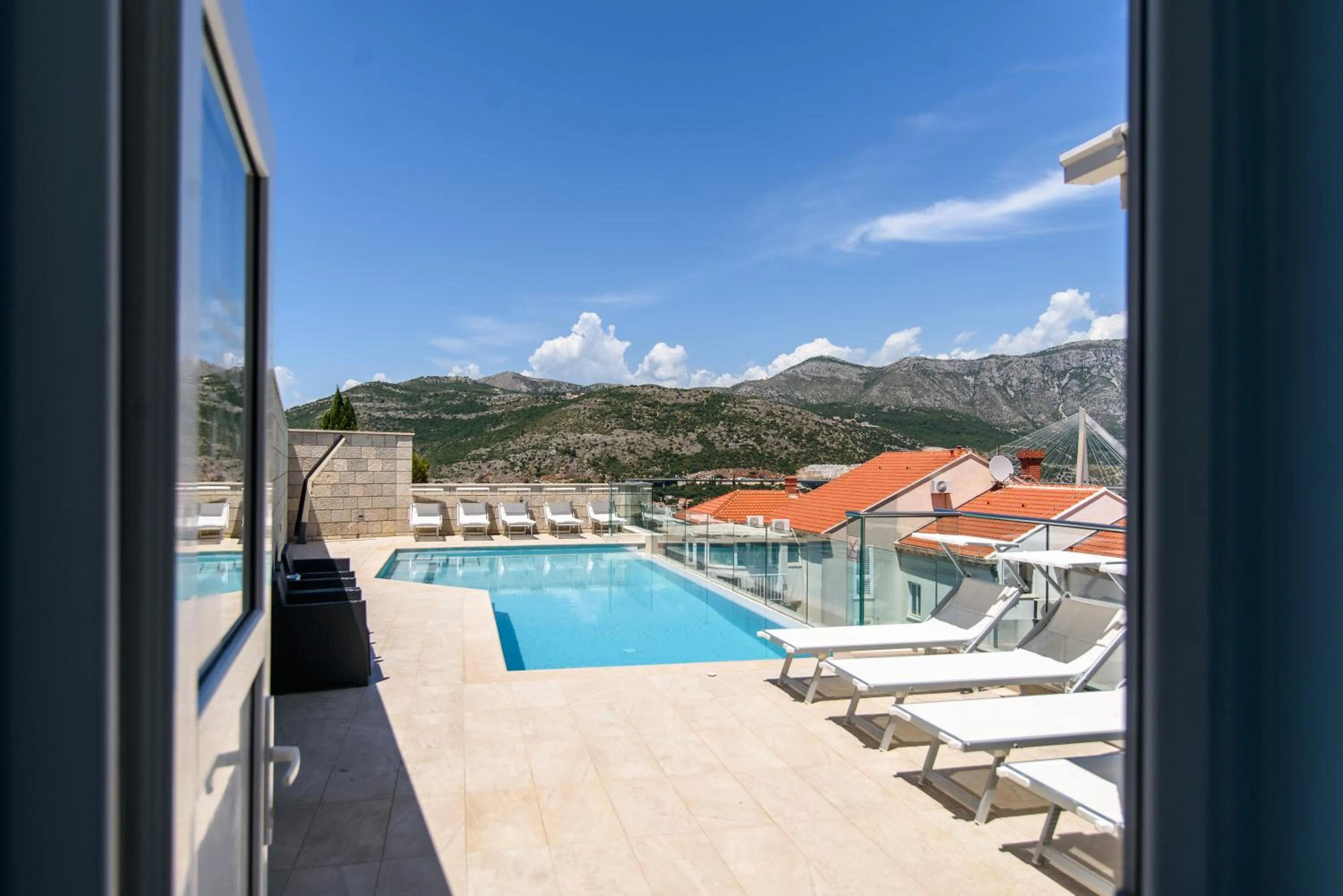 Swimming pool in Vila Curic