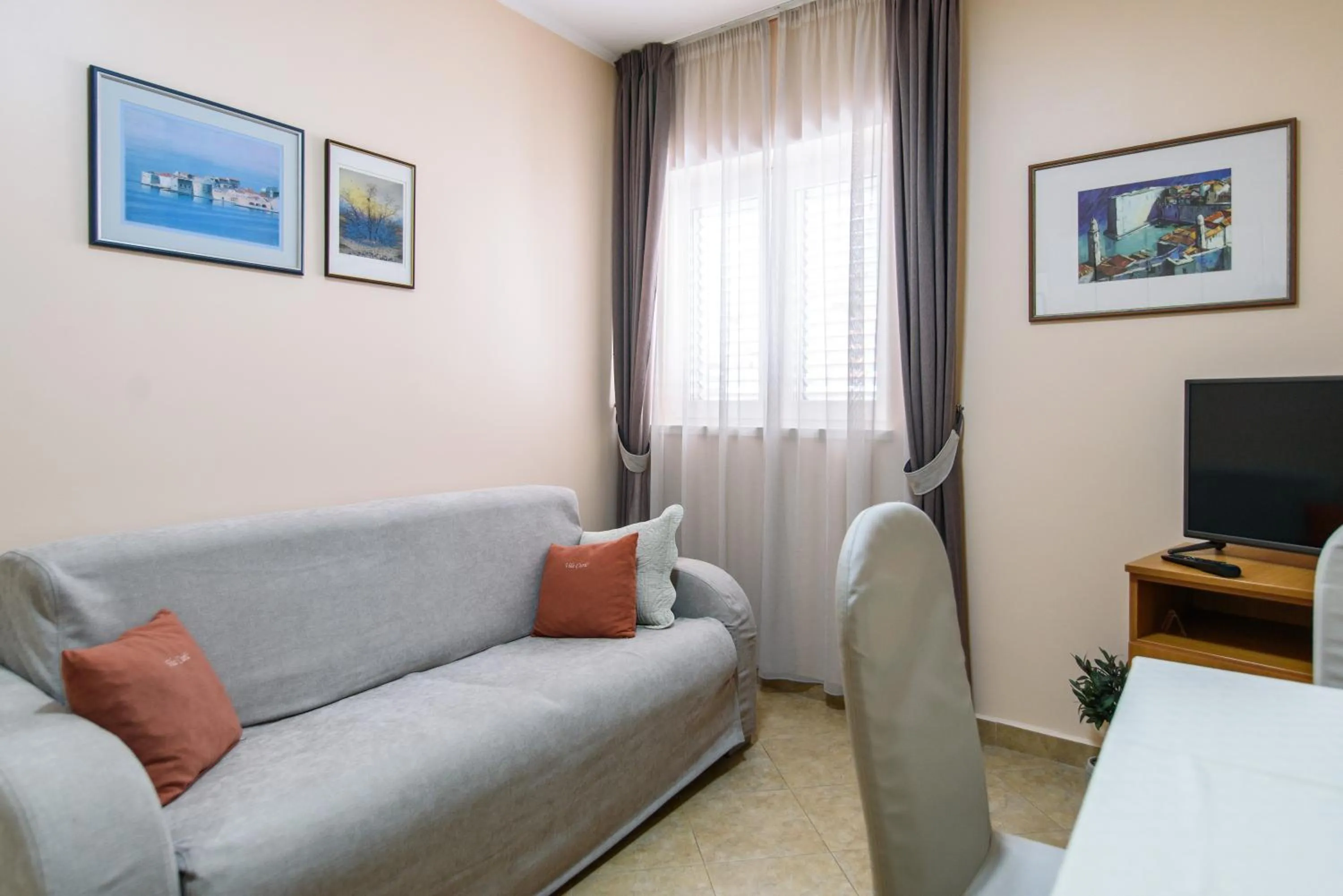 TV and multimedia in Vila Curic