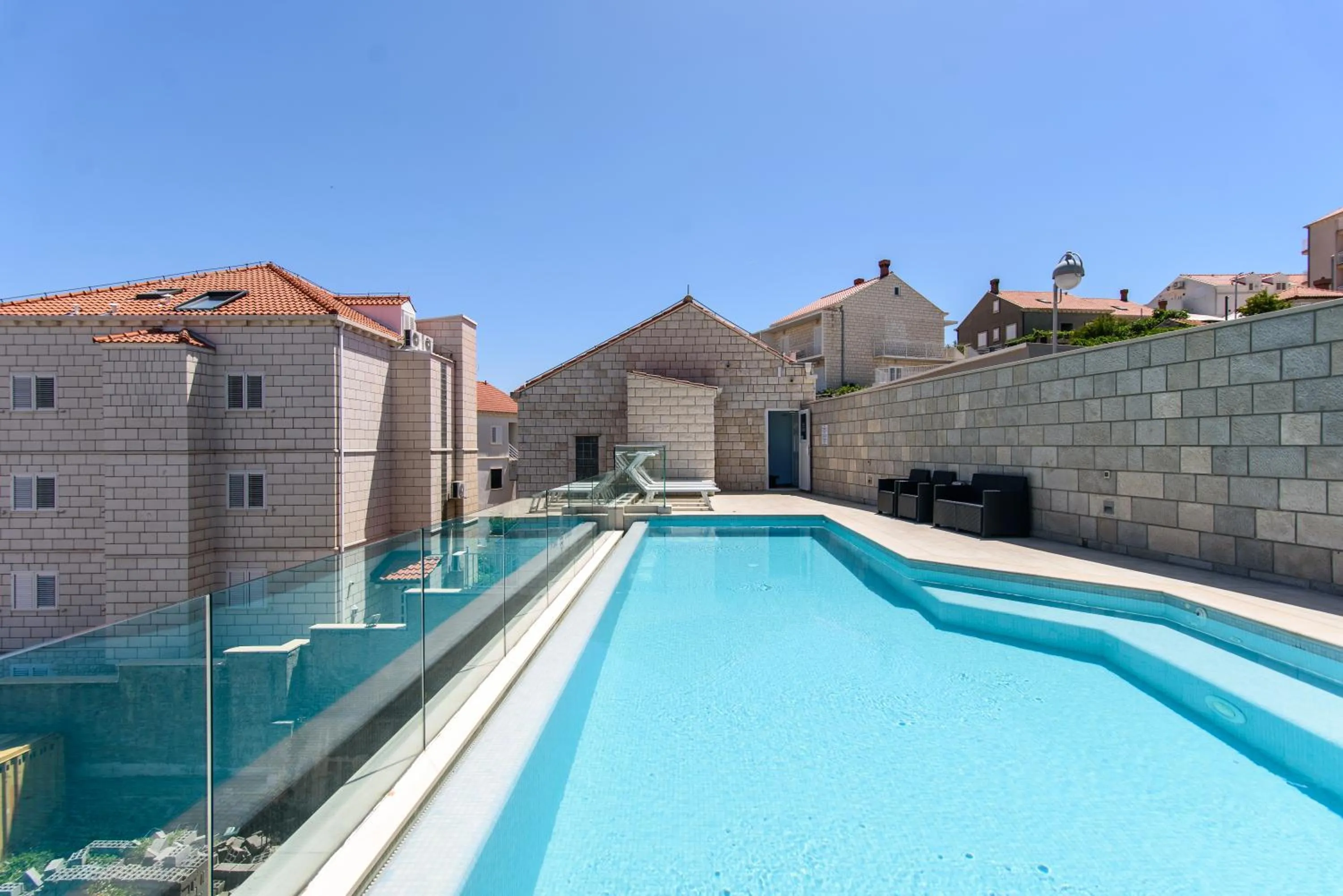 Swimming pool in Vila Curic