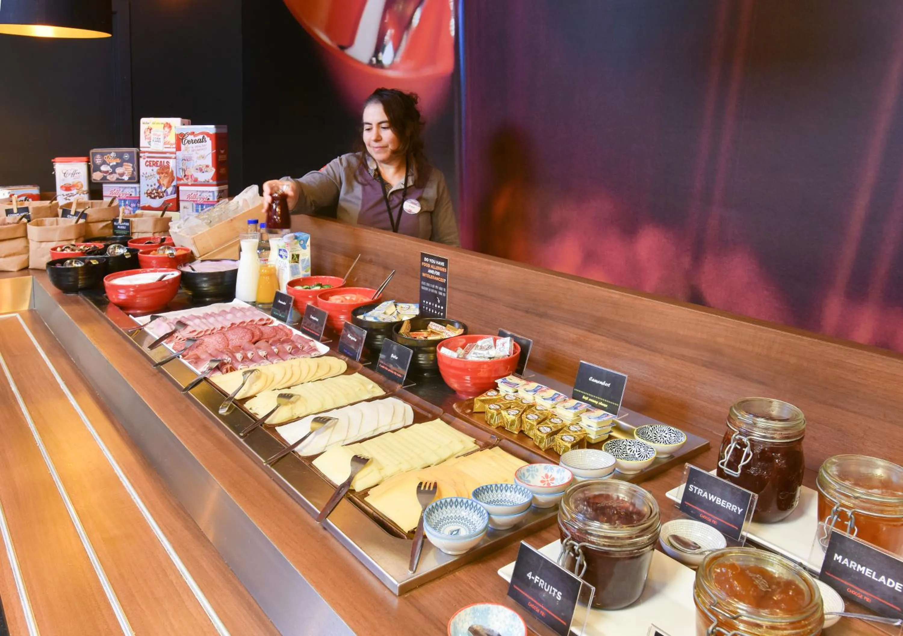 Staff in ibis Kortrijk Centrum