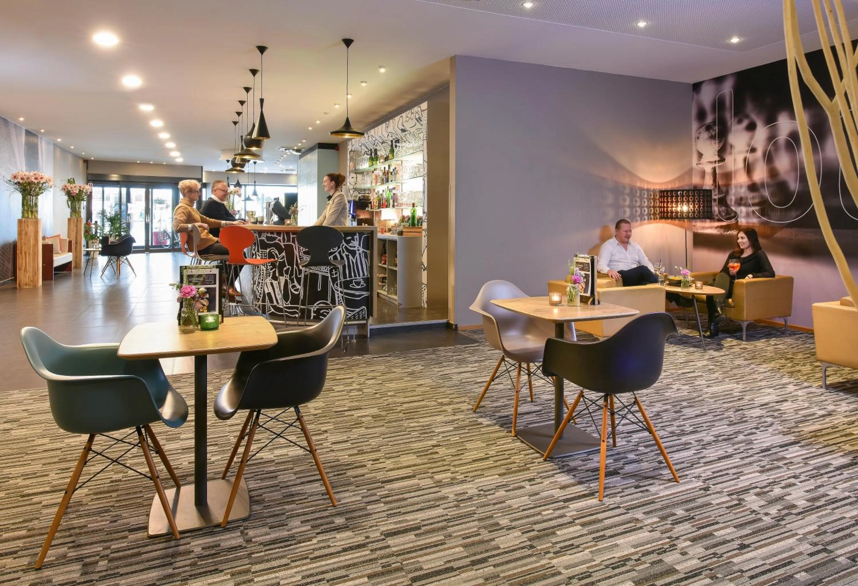 Staff in ibis Kortrijk Centrum