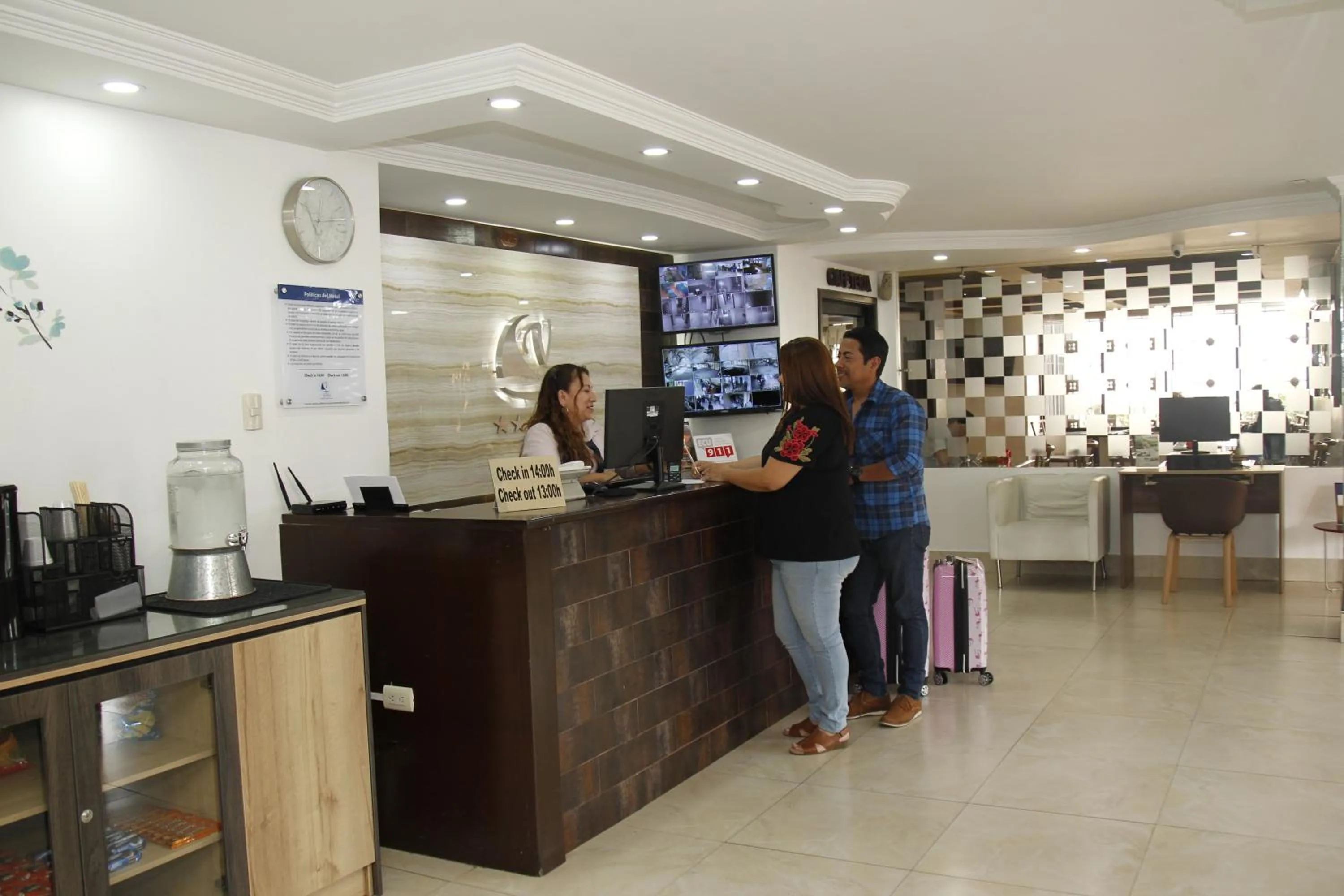 Staff in Hotel Varadero Internacional
