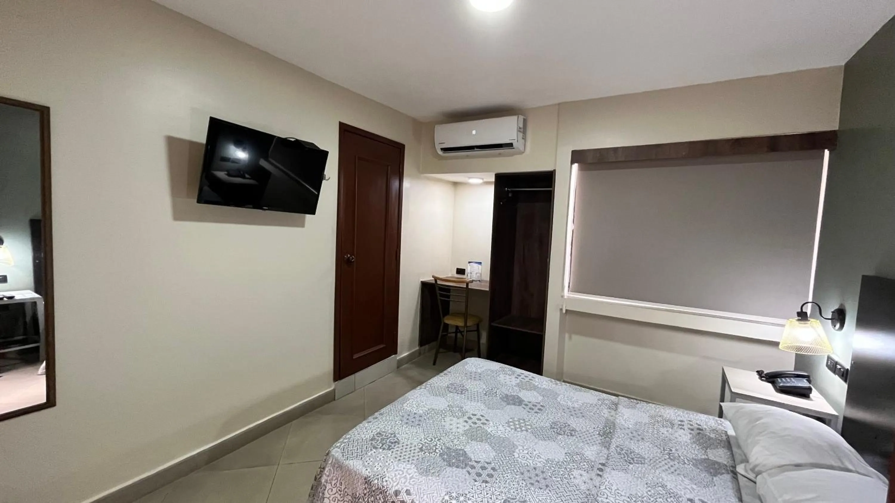 TV and multimedia, Bed in Hotel Varadero Internacional