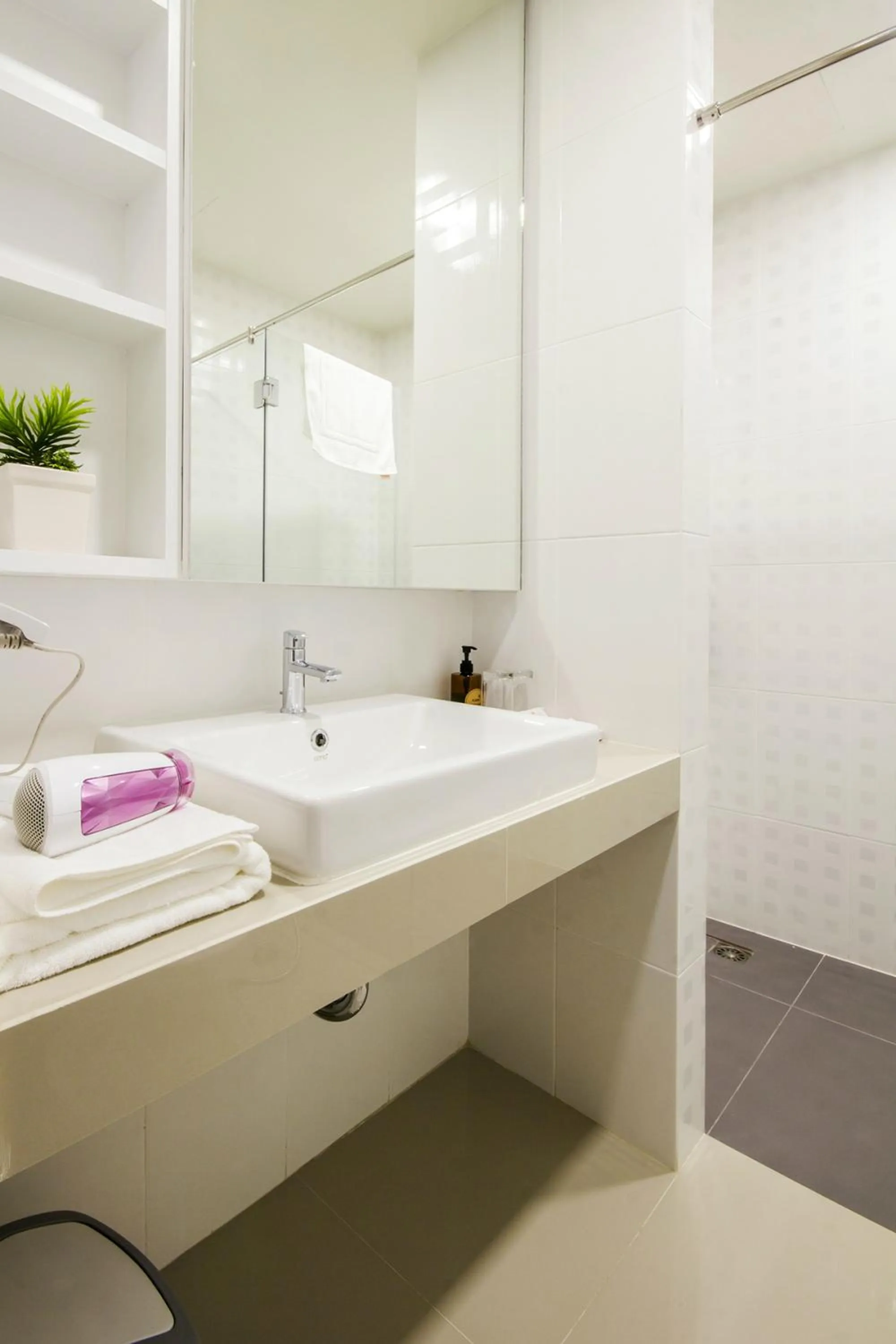 Bathroom in Karin hotel & Service apartment - SHA Extra Plus